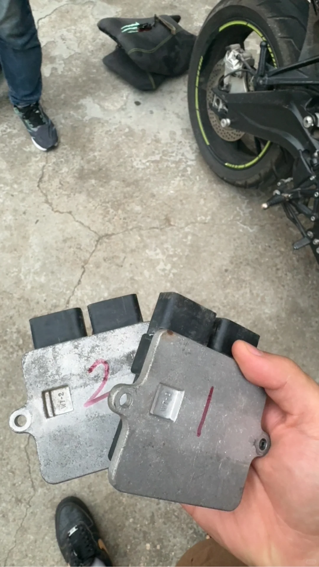 摩社ecu and 燃尽排气 启动！