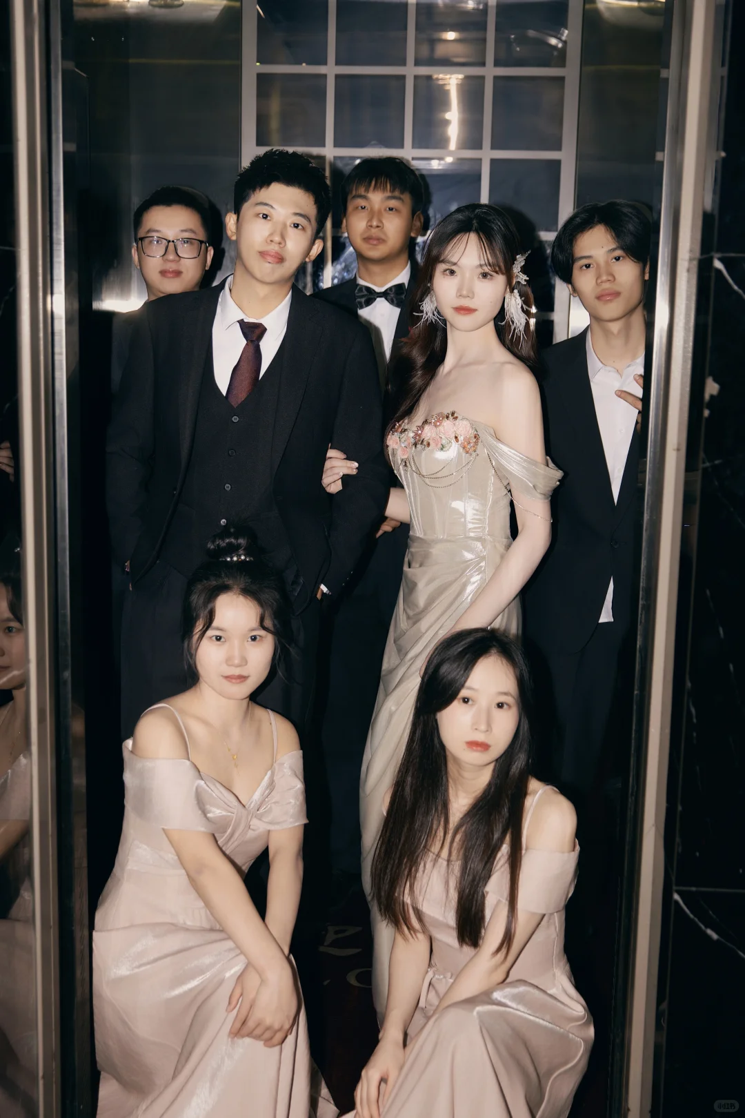 新余婚纱礼服｜把宴会优雅焊在设计里?