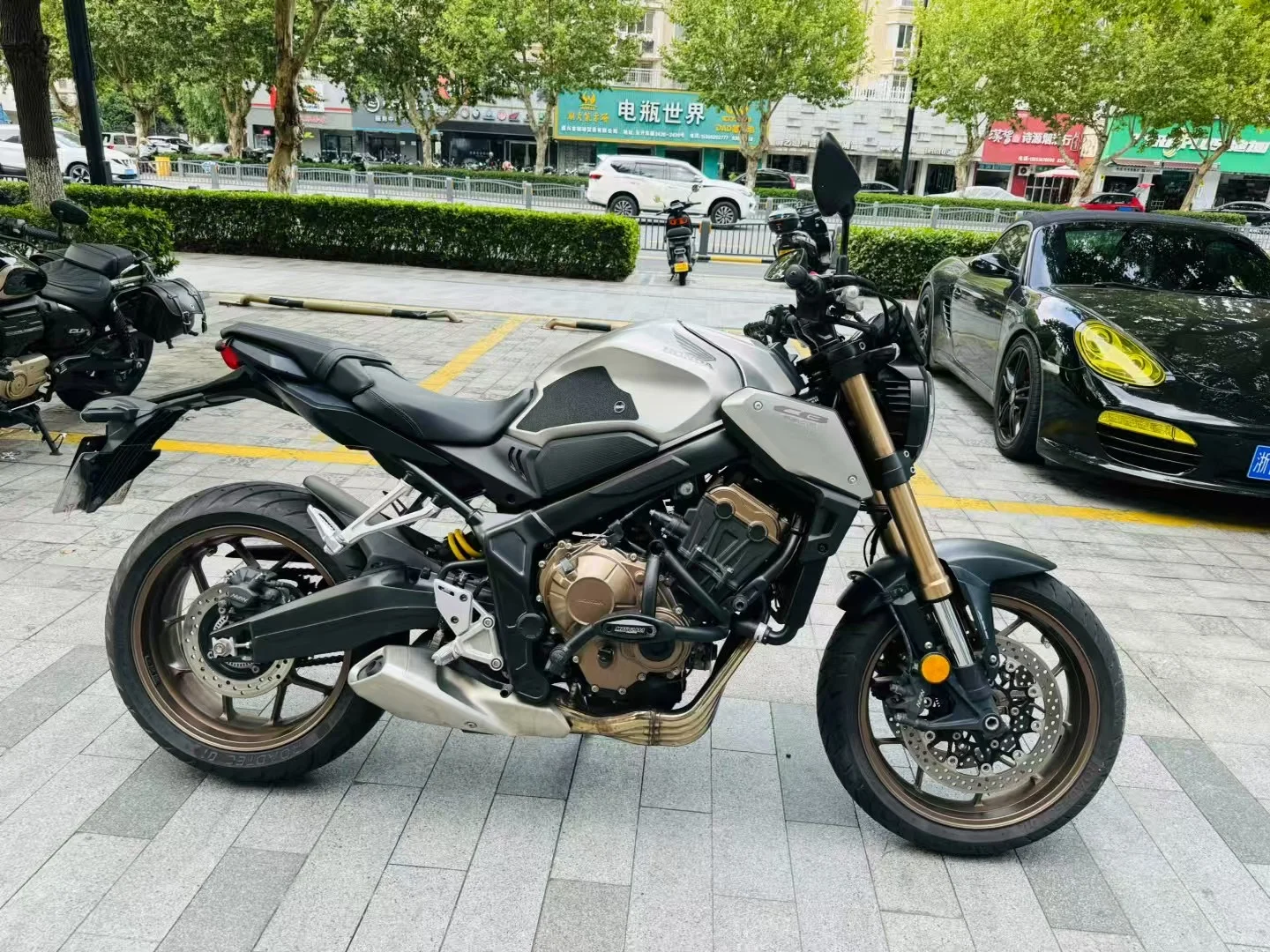 本田CB650R谁能不爱