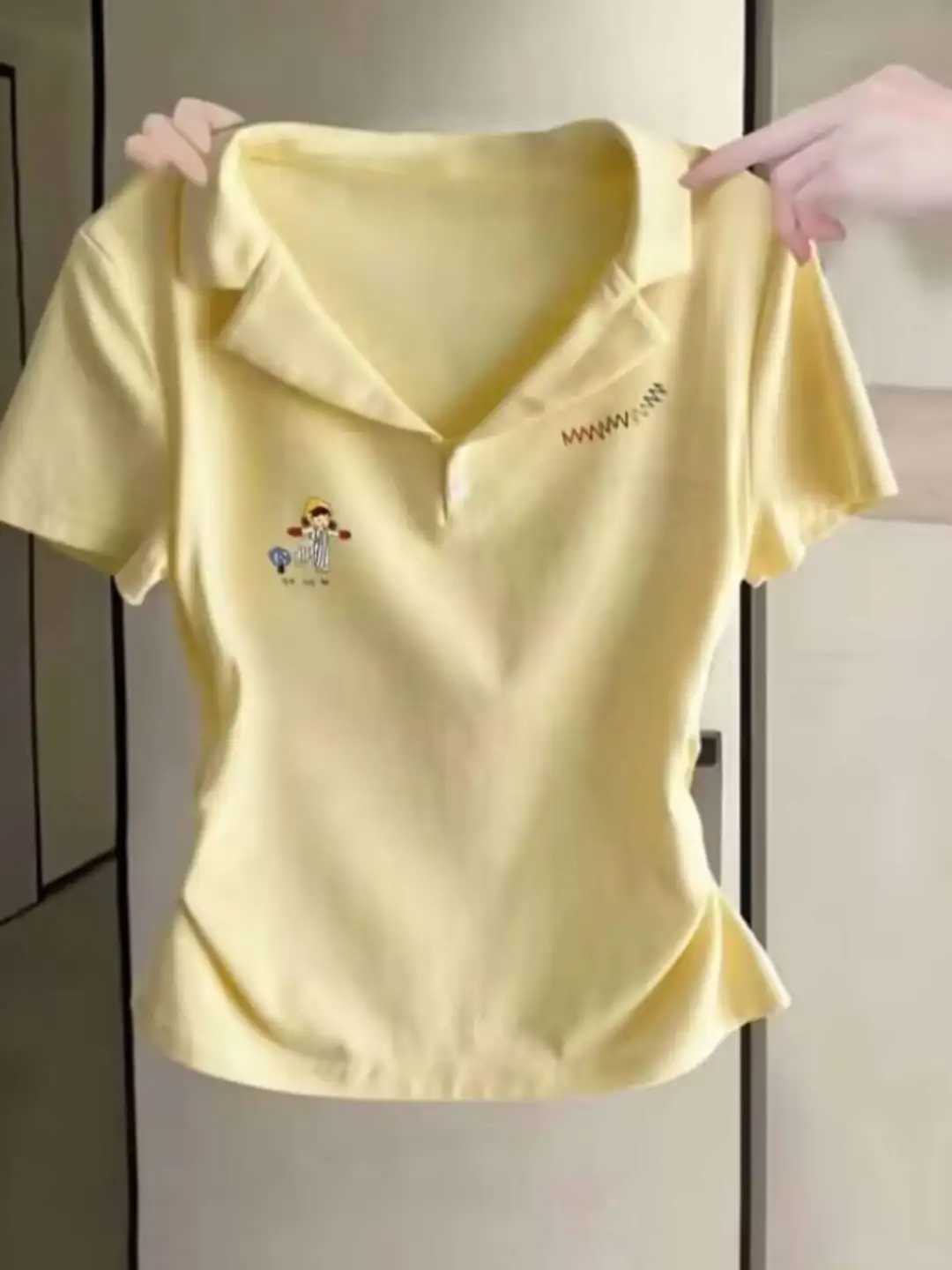 ?仙气穿搭~正肩+收腰T恤,时尚又修身?