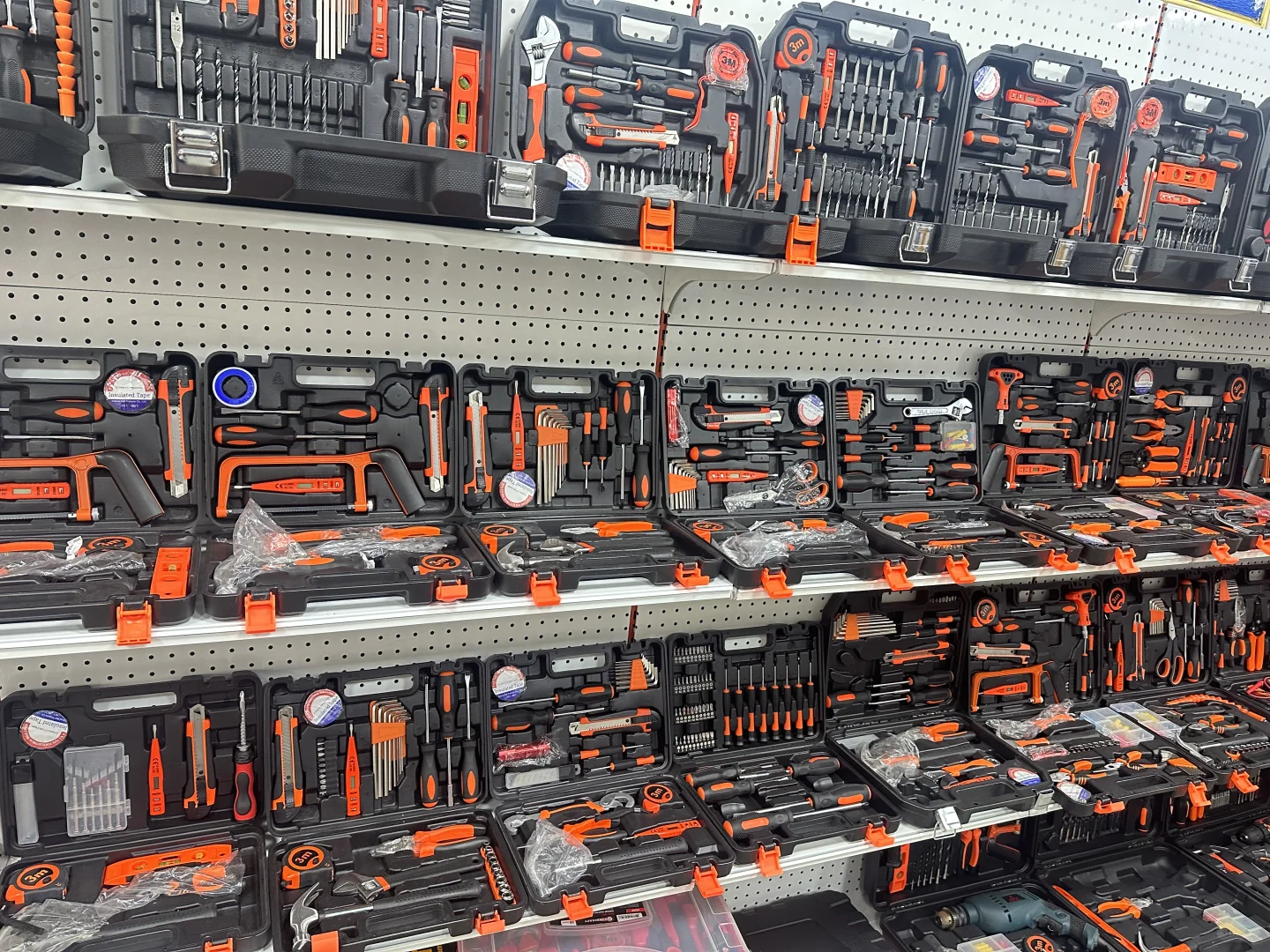 偷偷说!五金店老板进货都在找的源头批发商,