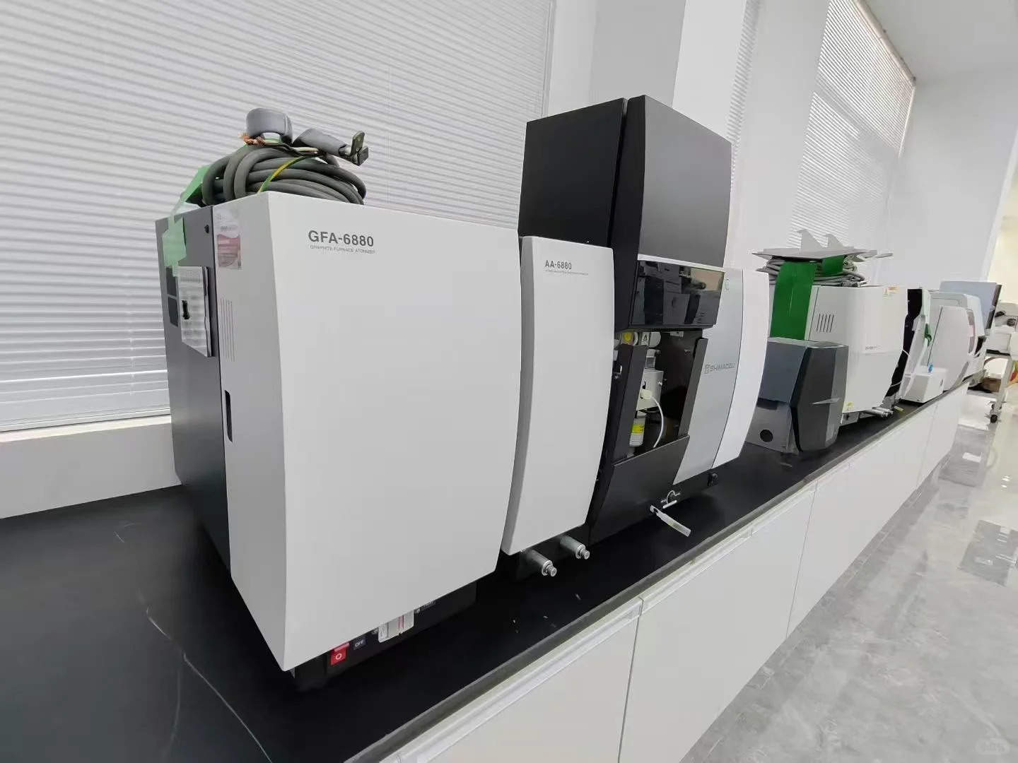 岛津AA-6880原子吸收光仪 ｜大揭秘！