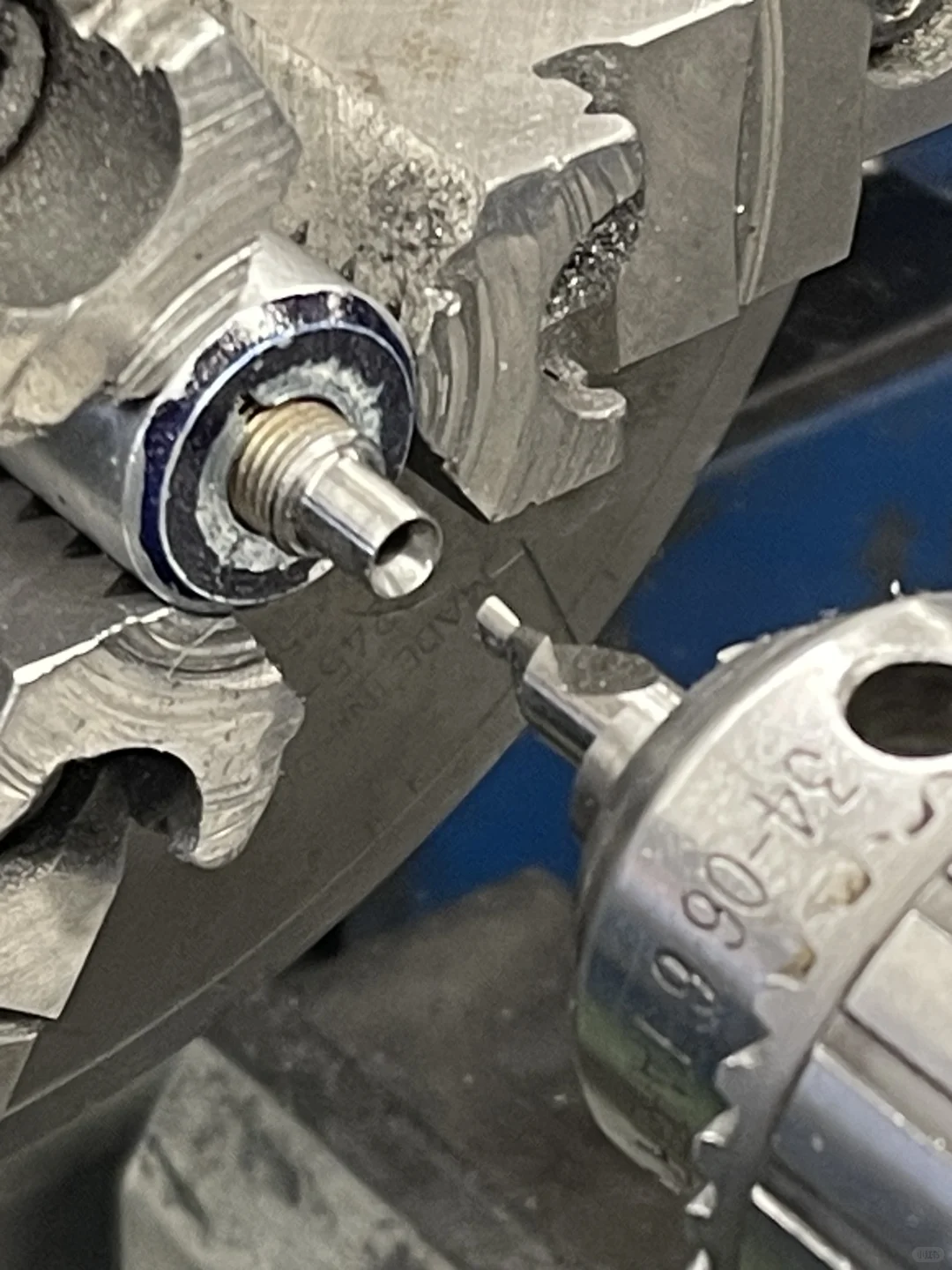 当你亲手加工出误差在0.001英寸的零件时