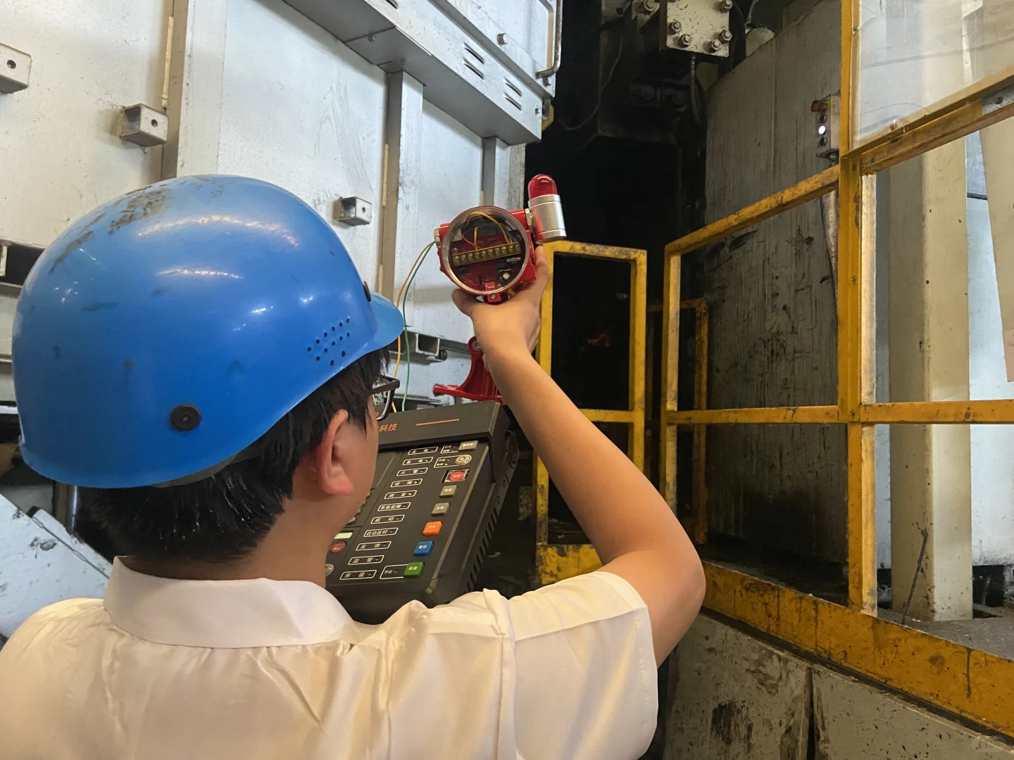 火焰探测器客户工厂安装现场~