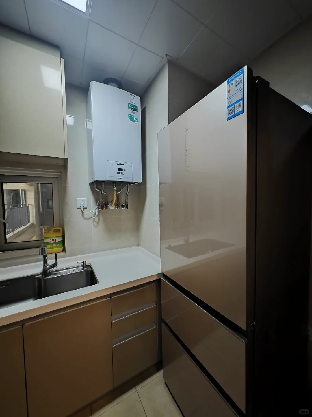 白沙洲白沙六路三居室?2200?免押月付