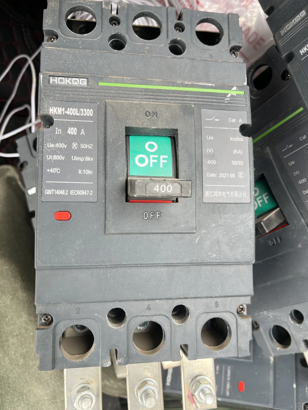 二手断路器谁要？刚停电拆下来的