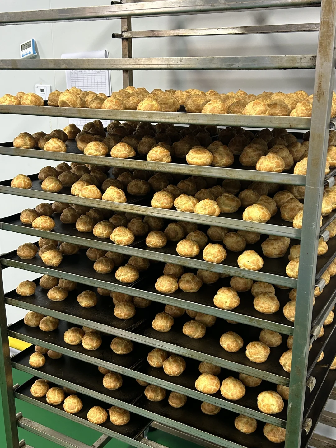 在面包工厂的一整天