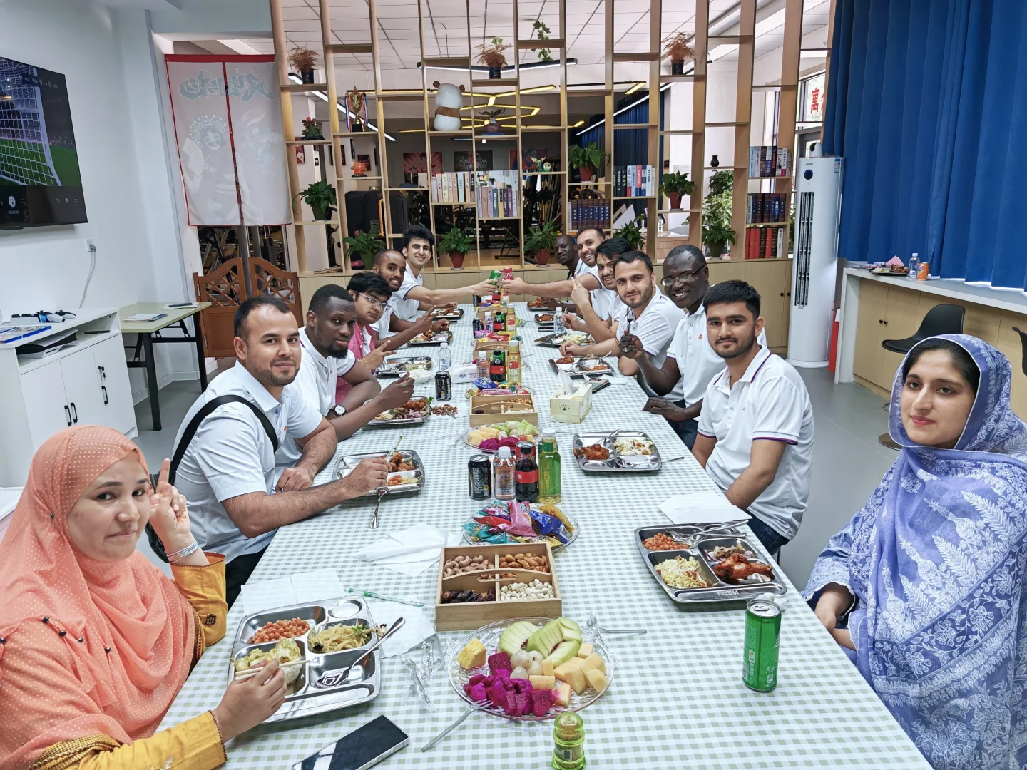 (外国人）泰开工厂之旅和凤山庆典体验