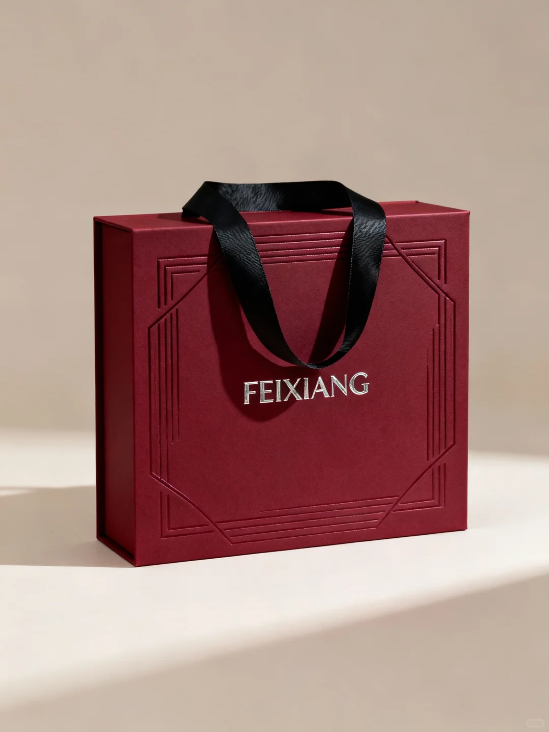 ✨ 这抹哑光红，藏着轻奢美学