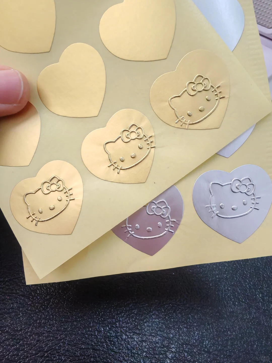 我也拥有kitty压花器了嘿嘿嘿