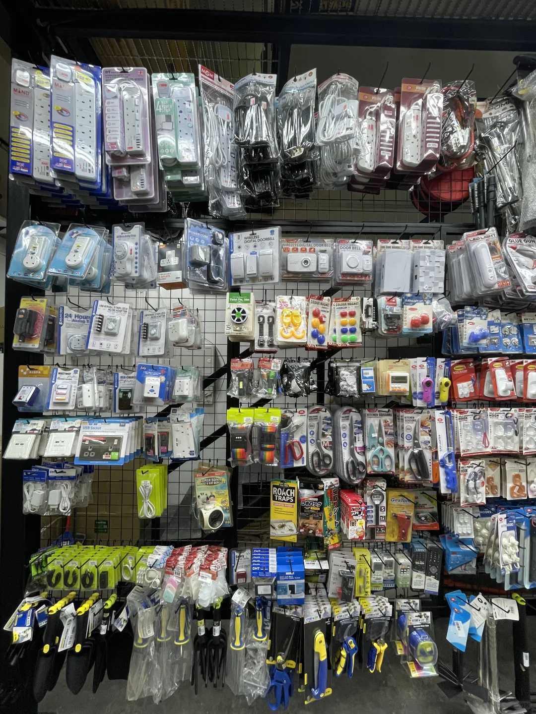 ??Woodlands五金店物廉价美千万别错过!!