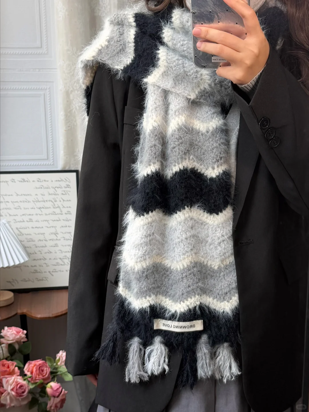 一天织完！简约黑白灰??波浪围巾～（附图解）