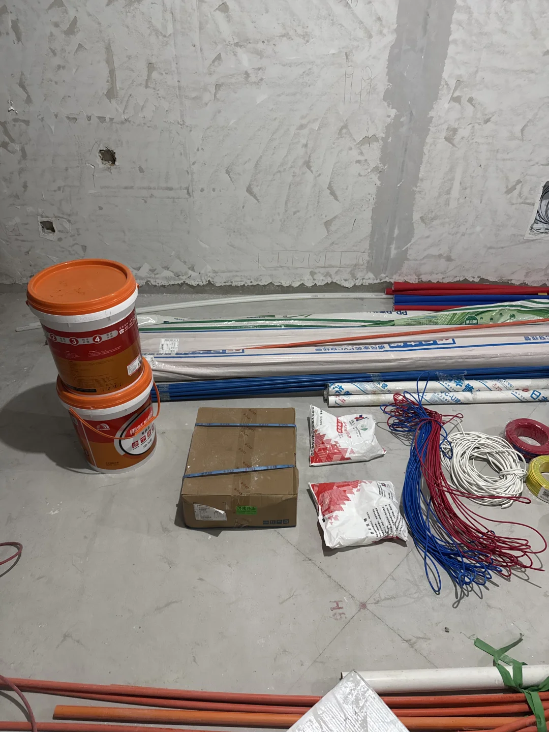 水电材料进场，有没有懂得帮忙看看