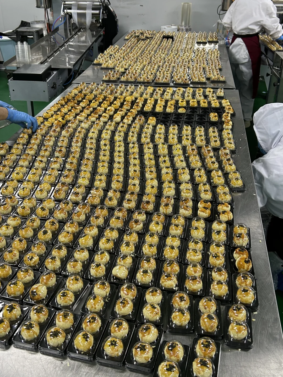 在面包工厂的一整天