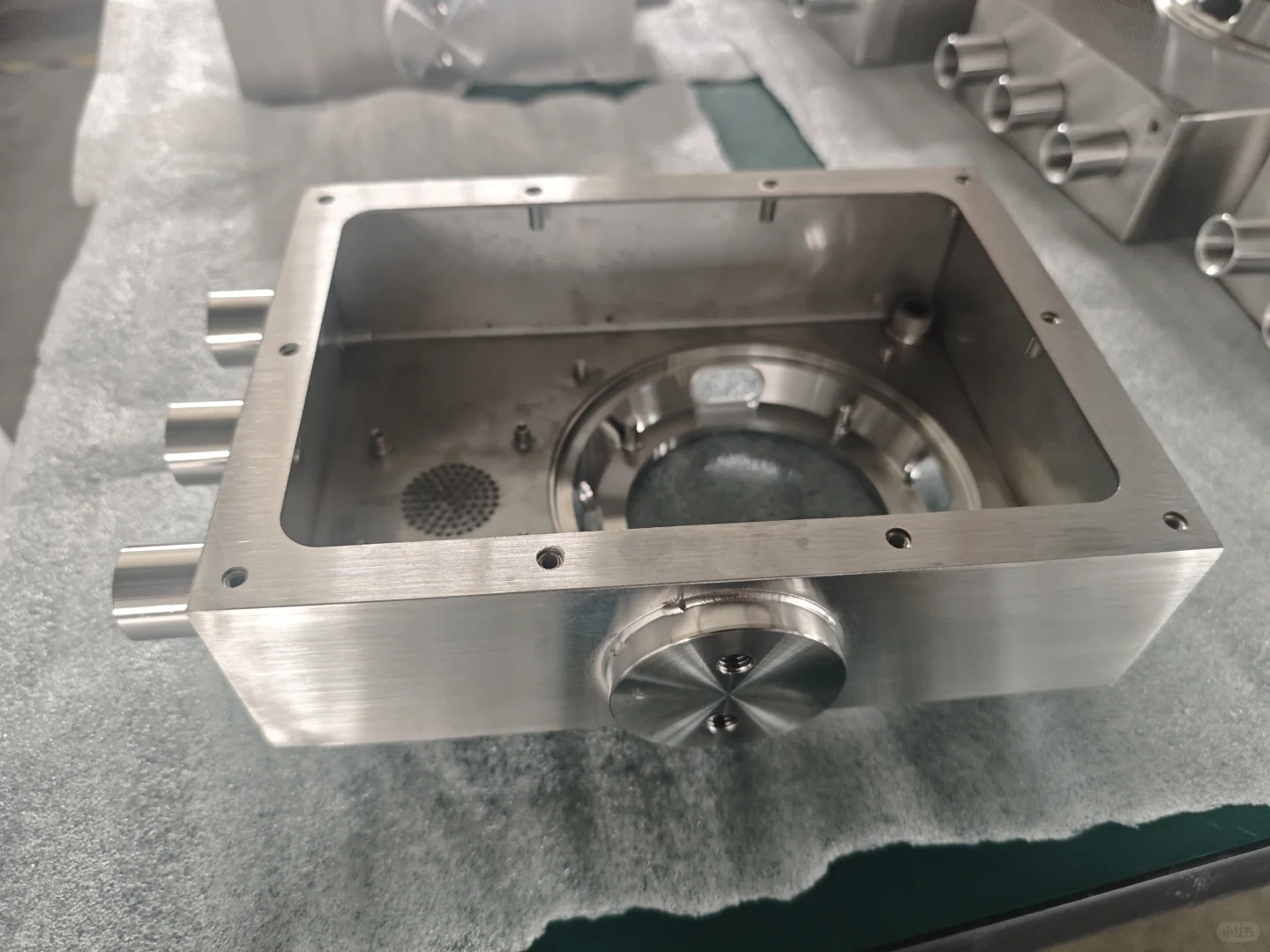 矿用本安型球机