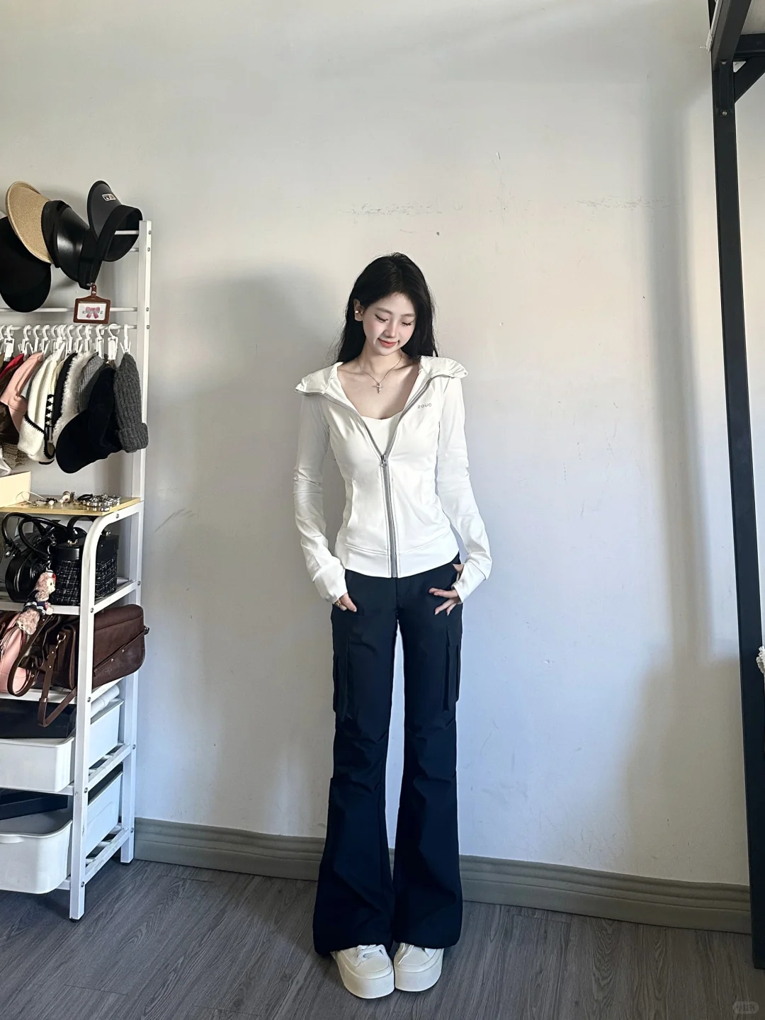 lulu风卫衣➕工装微喇裤不要太显瘦！