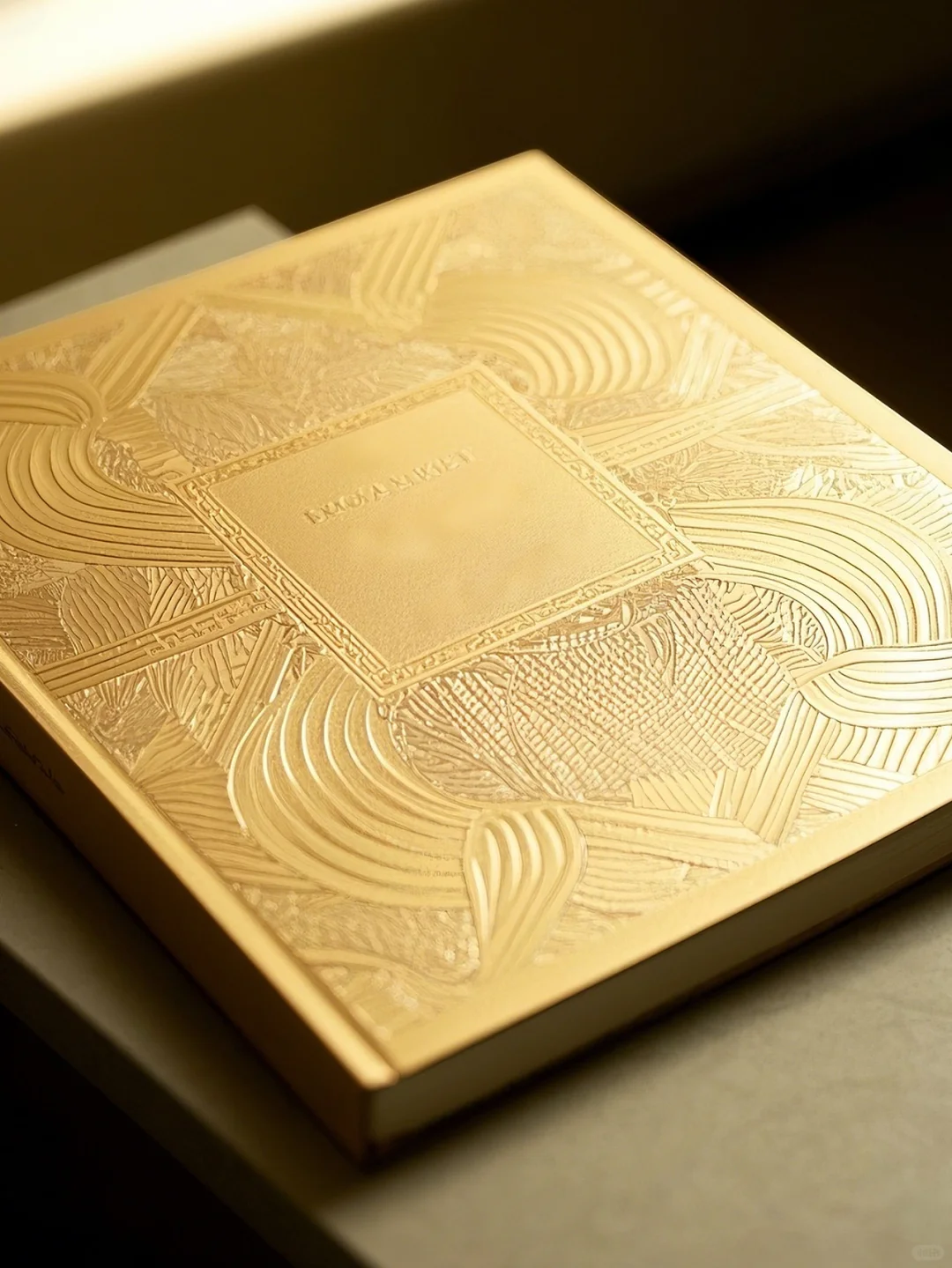 ✨ 奢华金艺 · 匠心印现 ✨