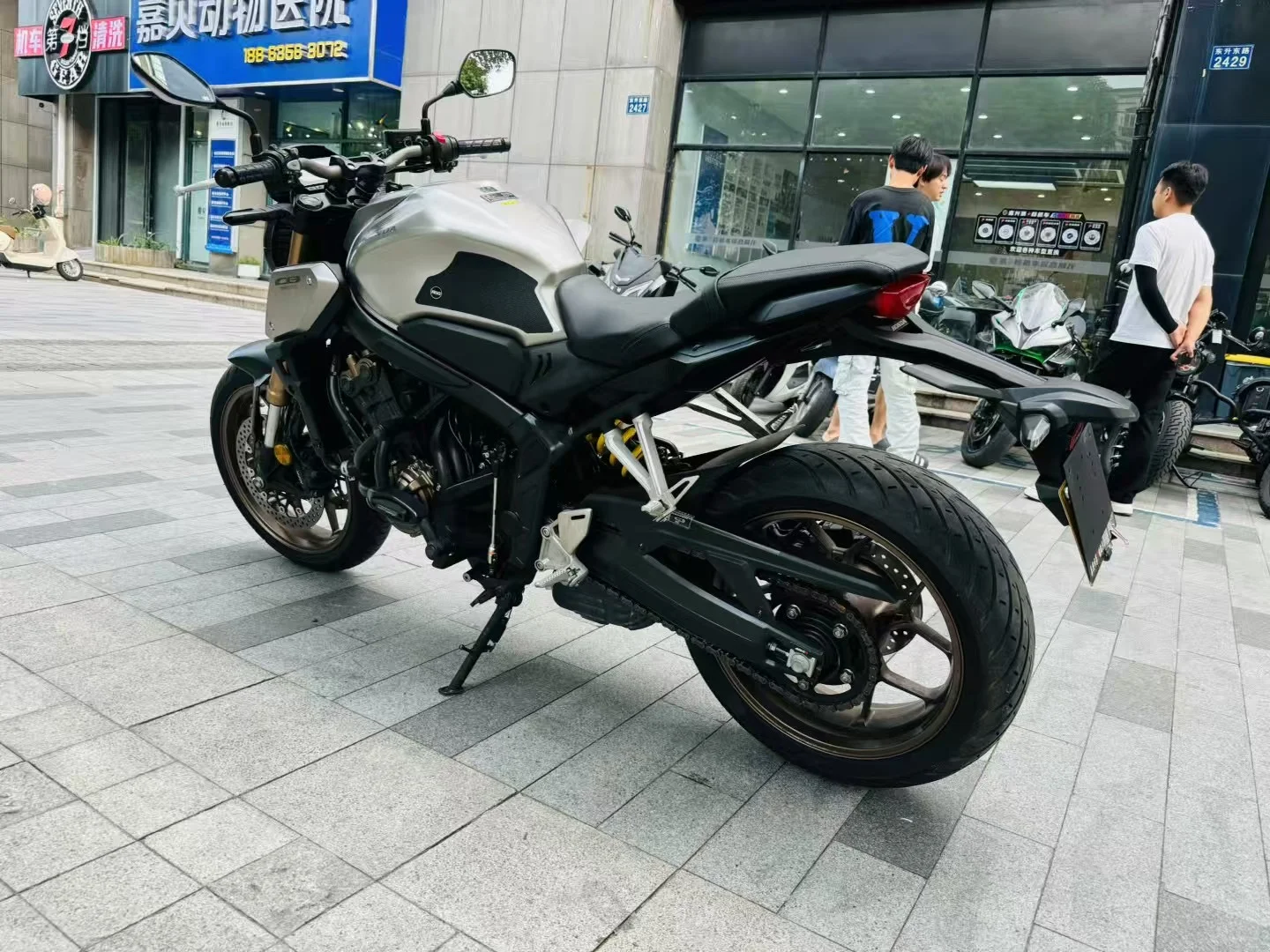 本田CB650R谁能不爱