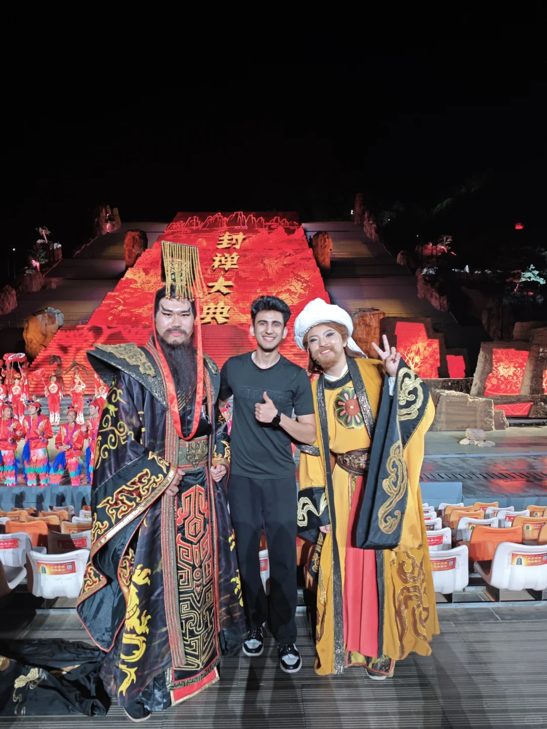 (外国人）泰开工厂之旅和凤山庆典体验