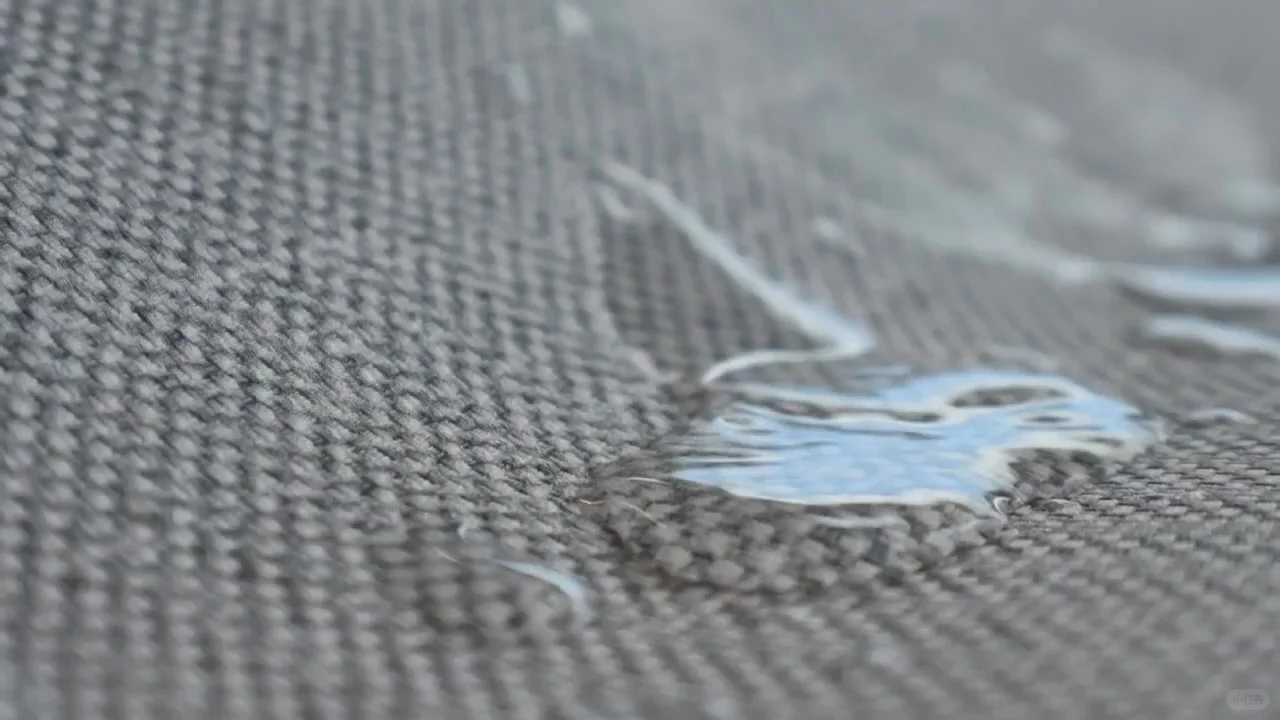 下雨天户外沙发可以100%防水吗？
