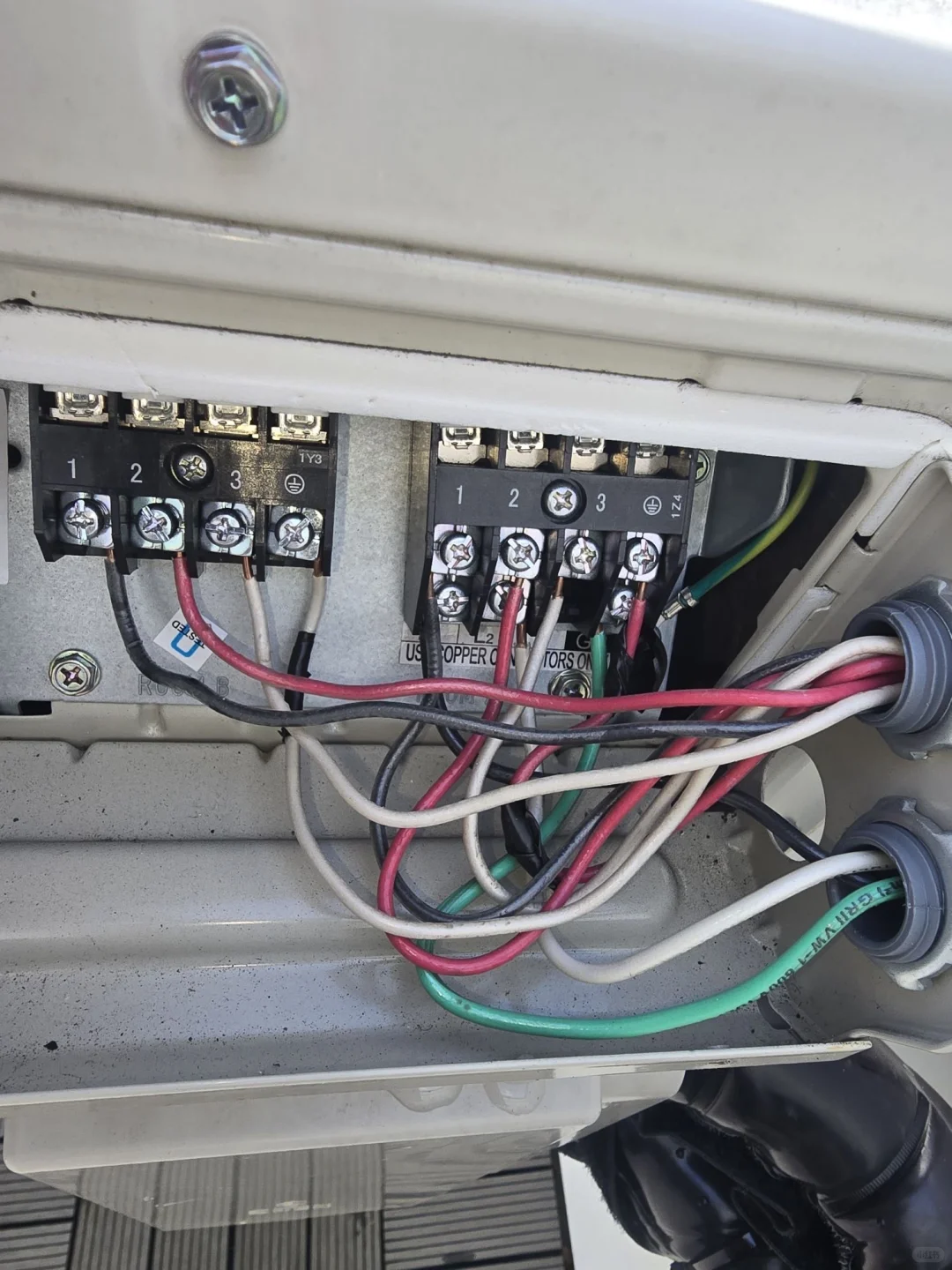 Daikin维修后记：断电盒线路解析