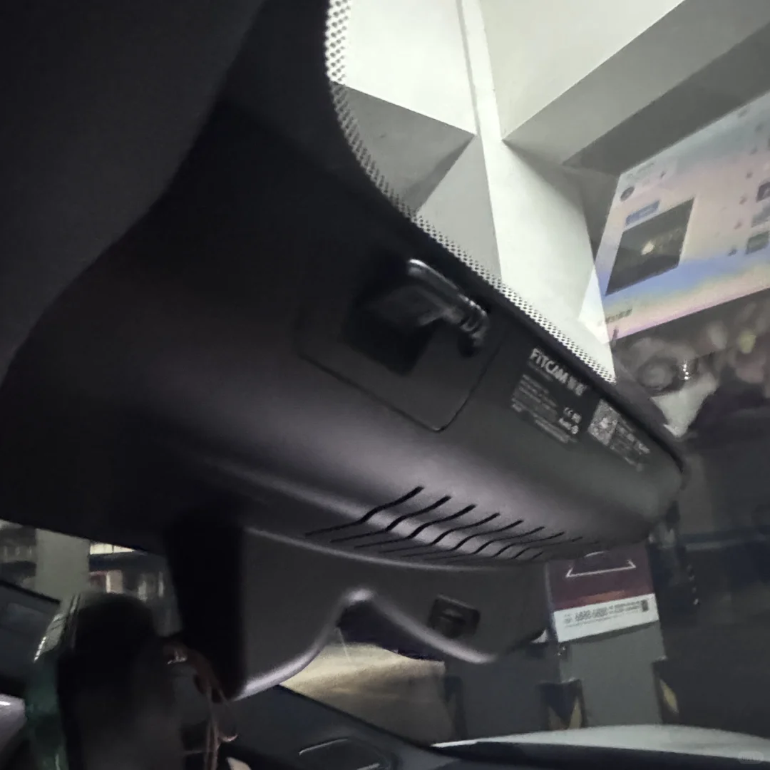 新车两个月终于换行车记录了