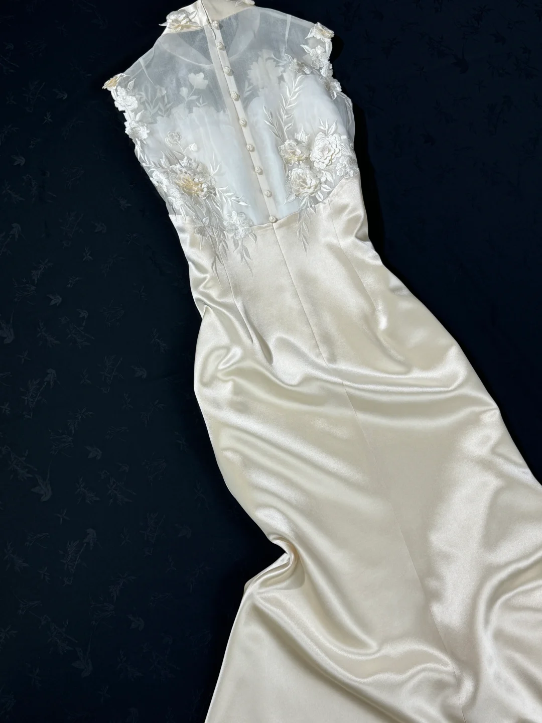 修身显腿长的款式