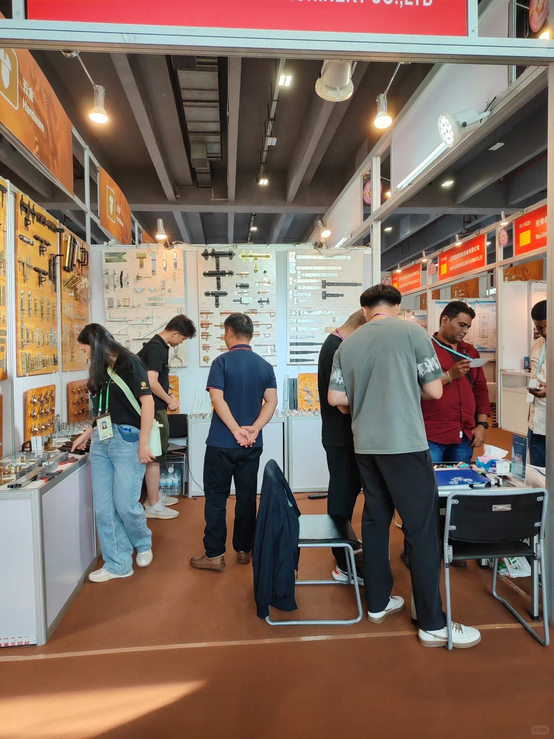 136届广交会我们铰链厂家也来了