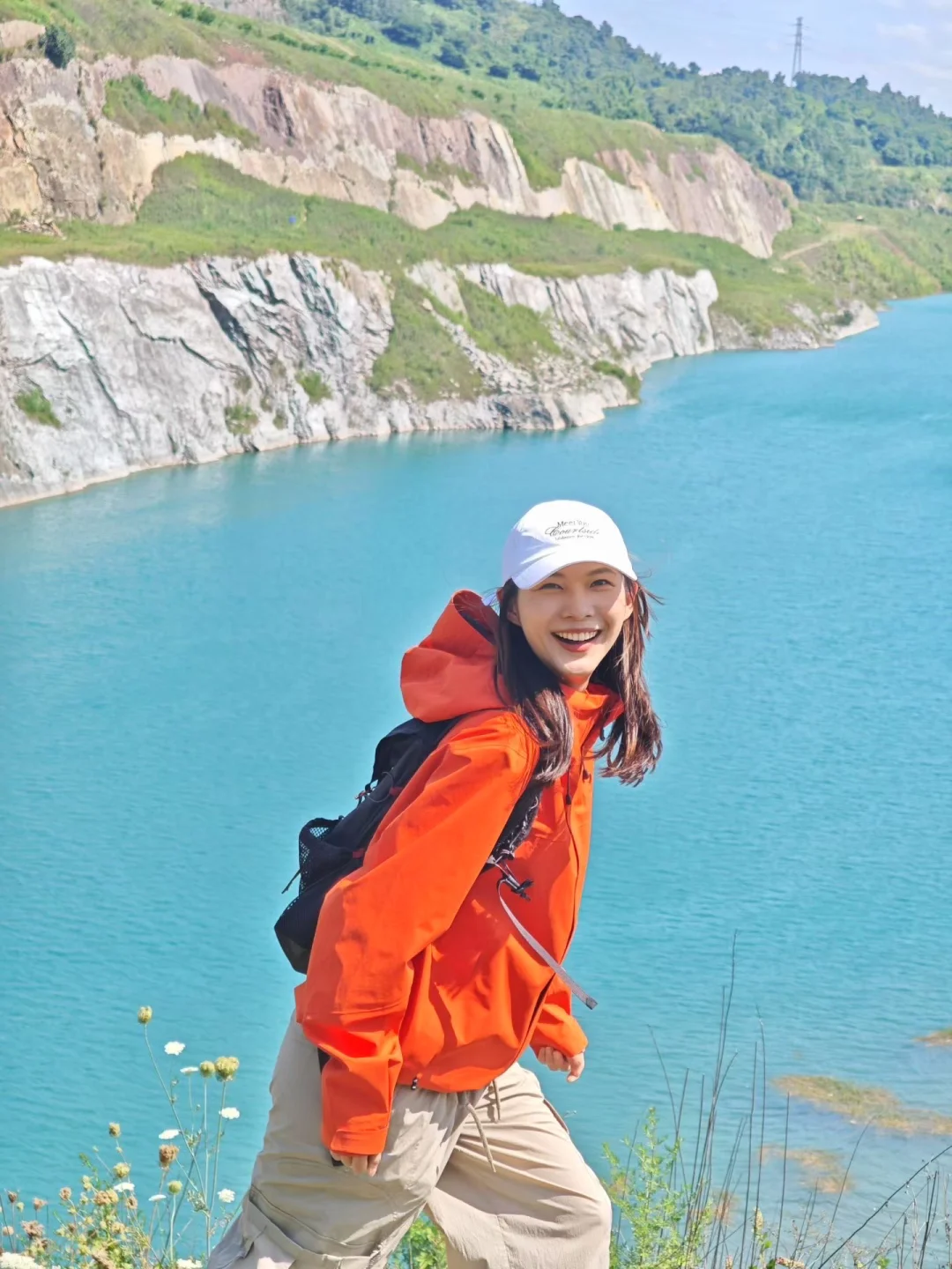 替大家试过了 户外什么颜色冲锋衣最出片⛰️