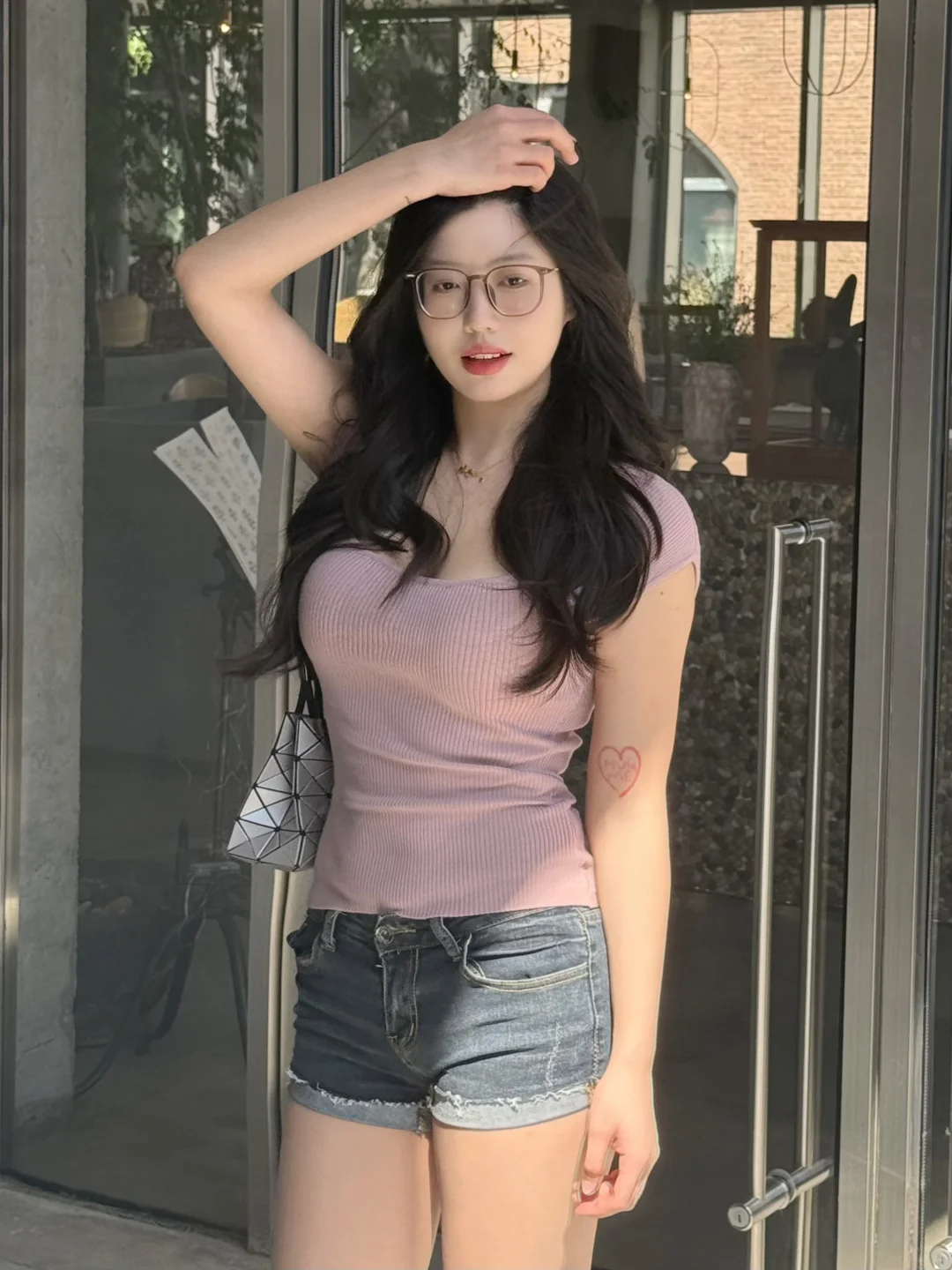 肉肉女生一定要试的超显瘦方领T恤！！