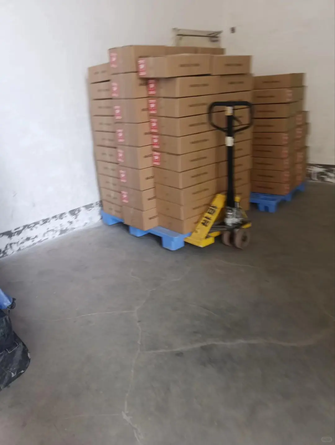 客户人在美国，五金工具也能从国内轻松寄