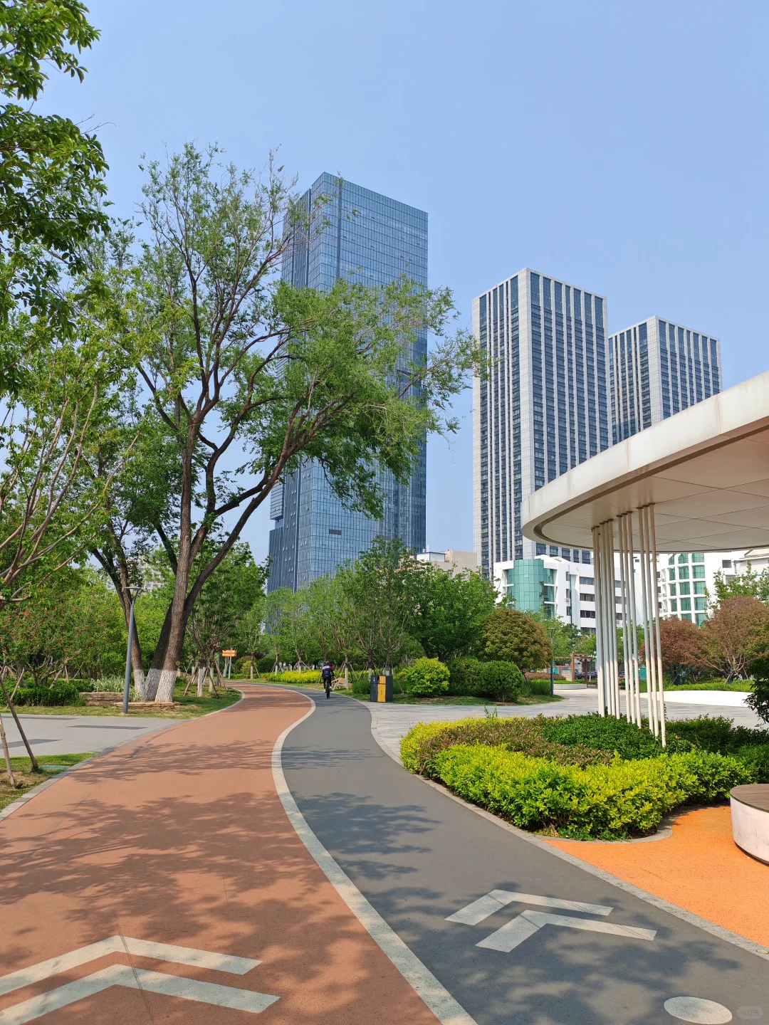 建在海边的研发中心，是浪费还是浪漫？