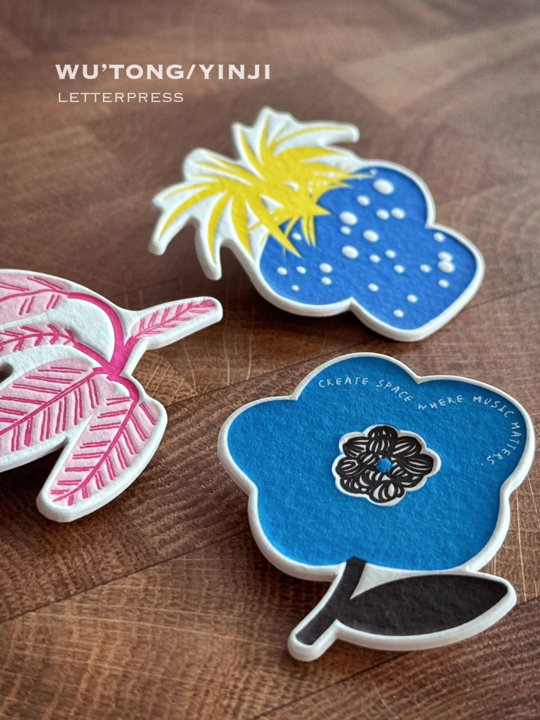 一组花朵主题的letterpress纸徽章物料~
