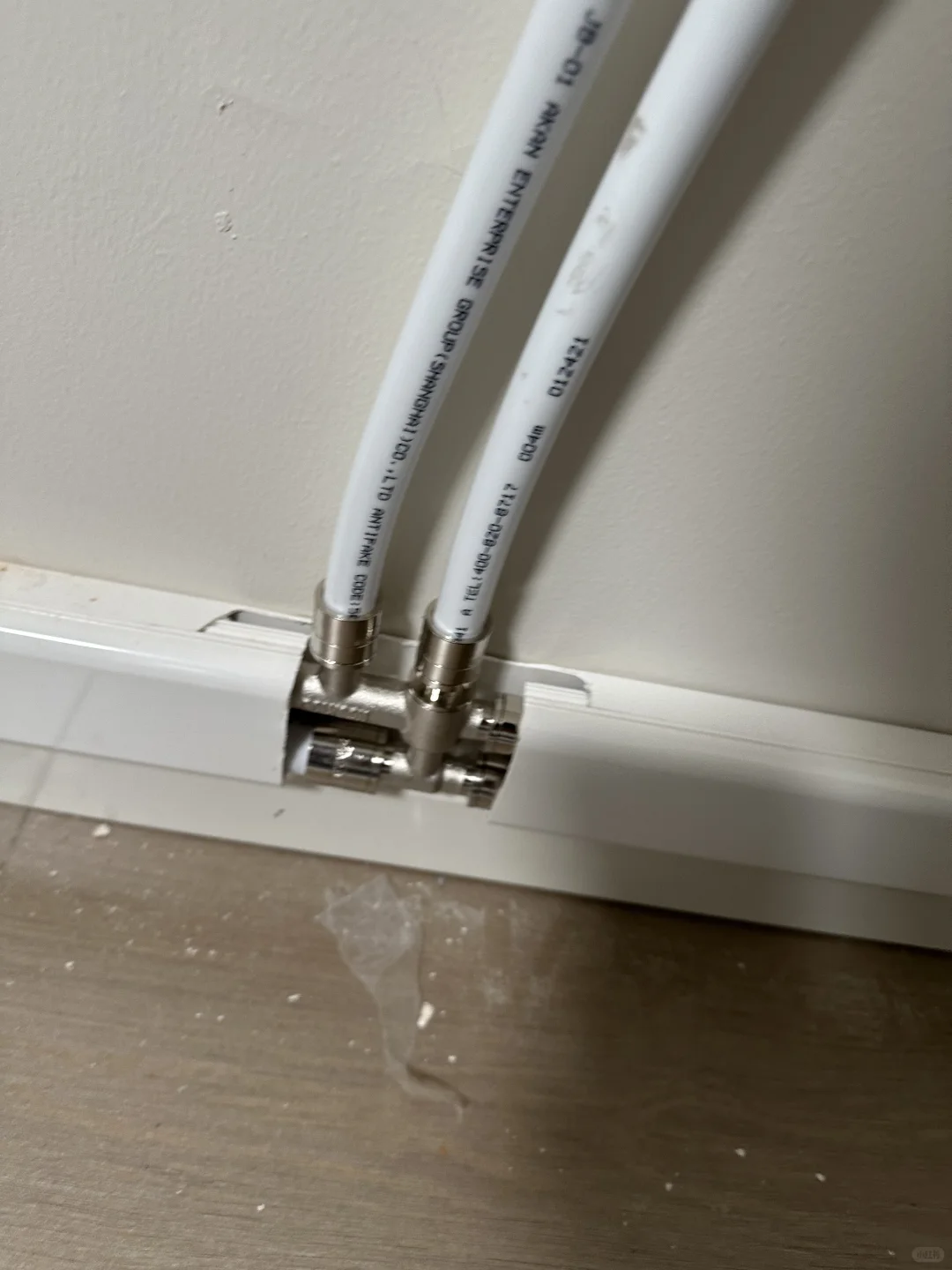 明装暖气片吃的亏、上的当。看完决对涨知识