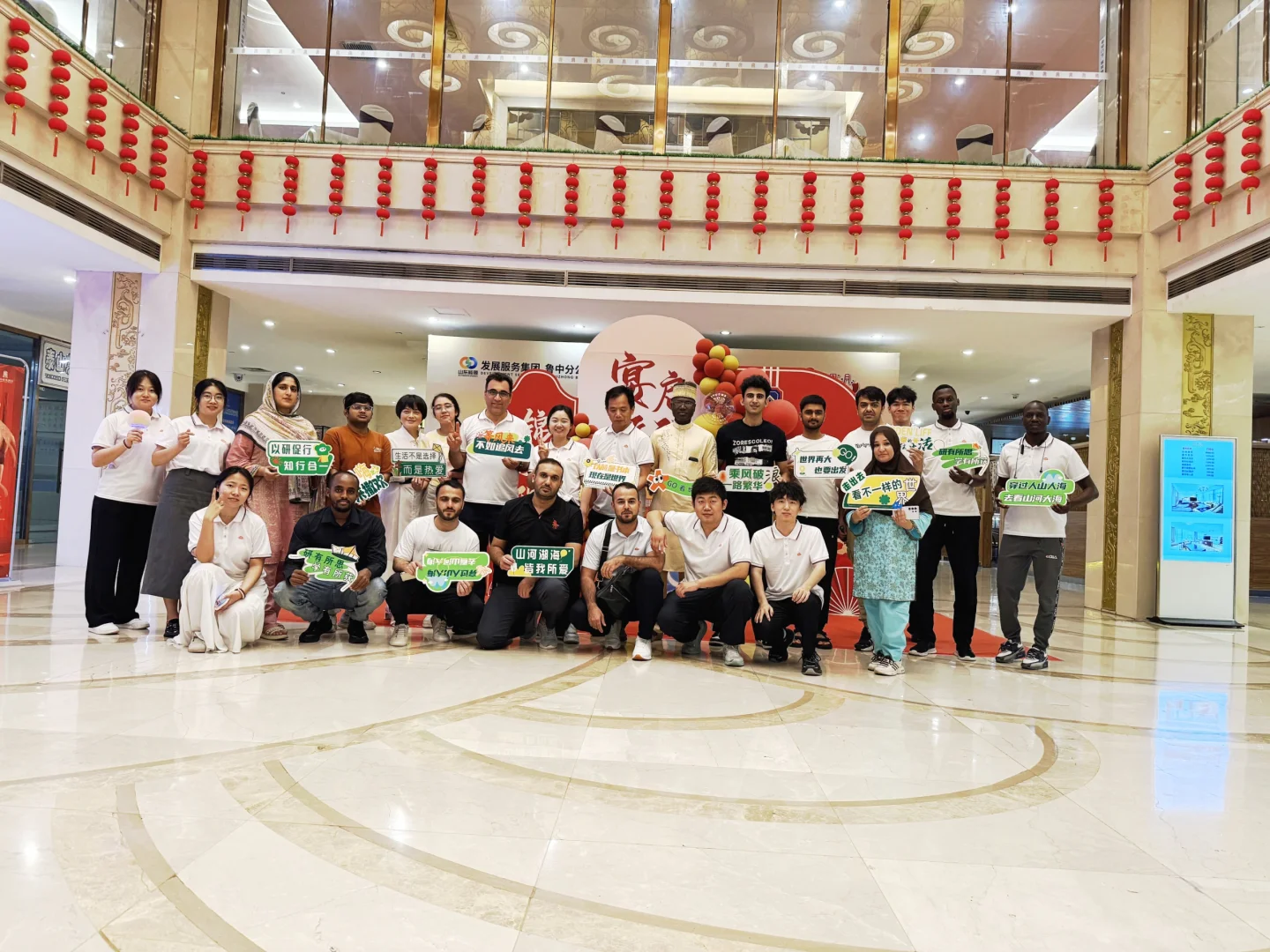 (外国人）泰开工厂之旅和凤山庆典体验