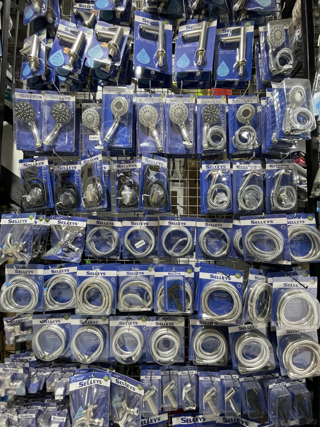 ??Woodlands五金店物廉价美千万别错过!!