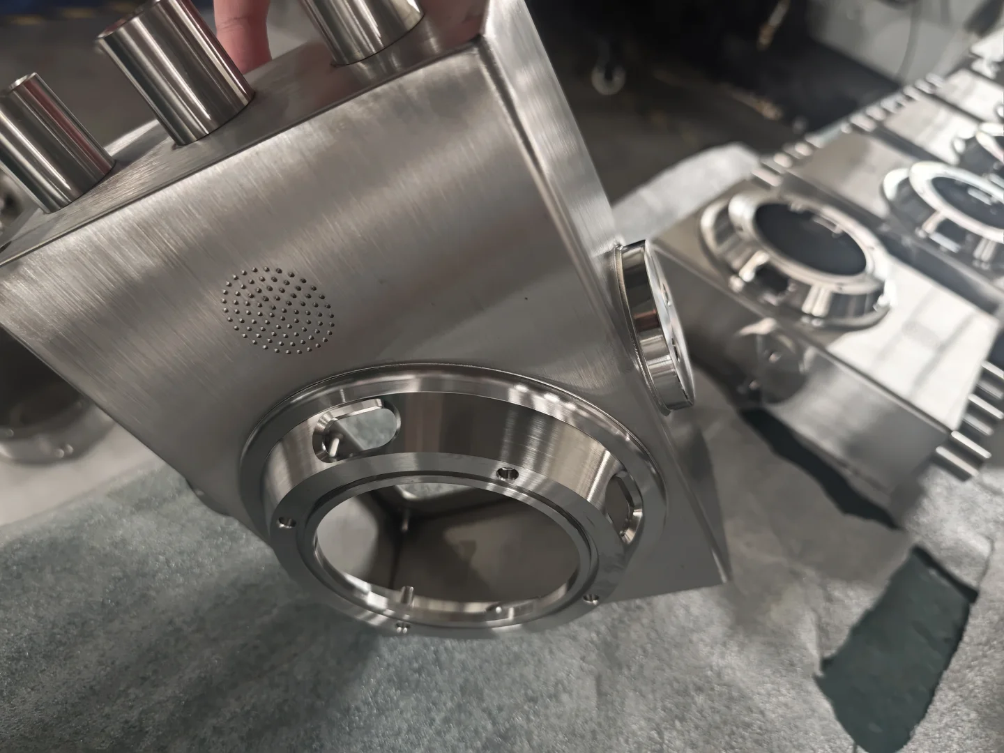 矿用本安型球机