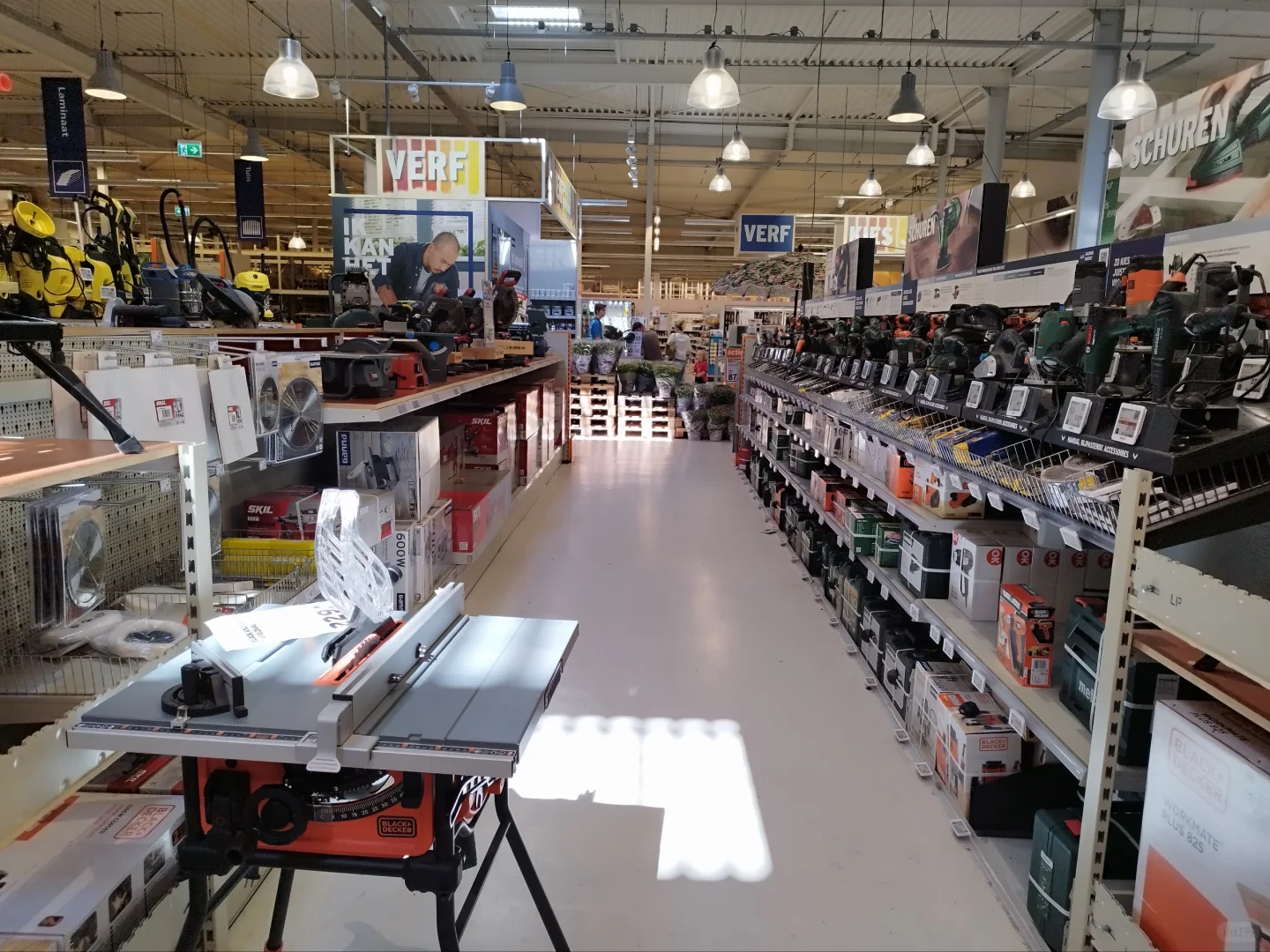 荷兰工具建材店Gamma