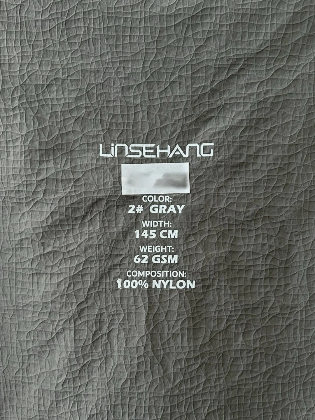 「官窑裂纹」入侵机能圈！褶皱灰调封神2025?