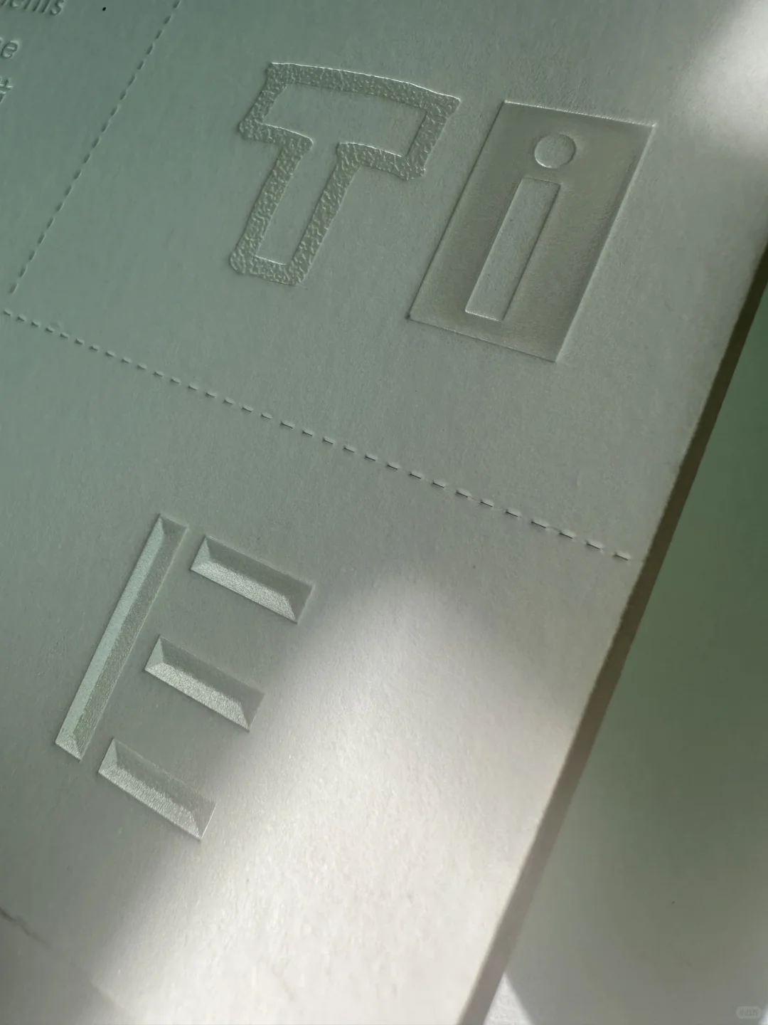 珠光白浮雕烫，烫金不仅仅是烫金烫银