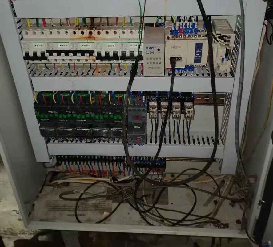 上海电路出故障？24小时电工火速救场?