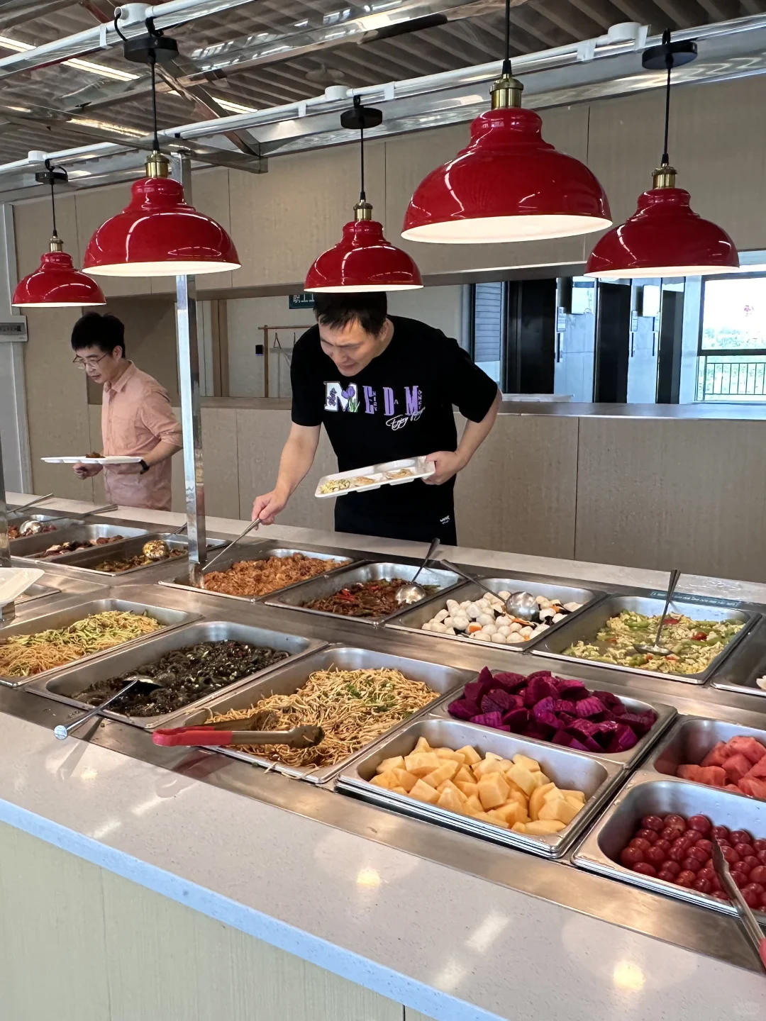 做体检真遭罪啊 14个小时滴米未进