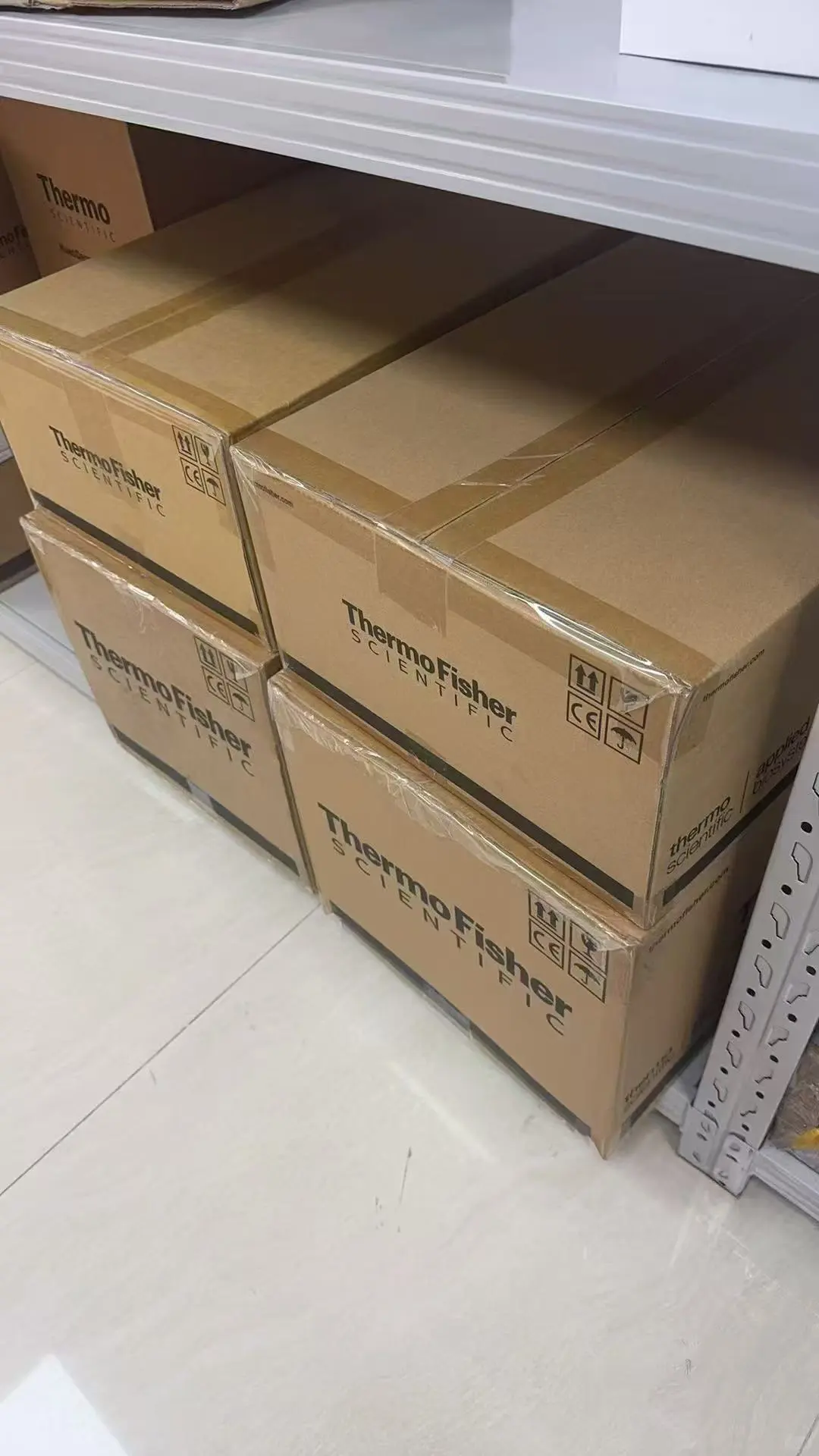 给类实验室设备滴滴滴