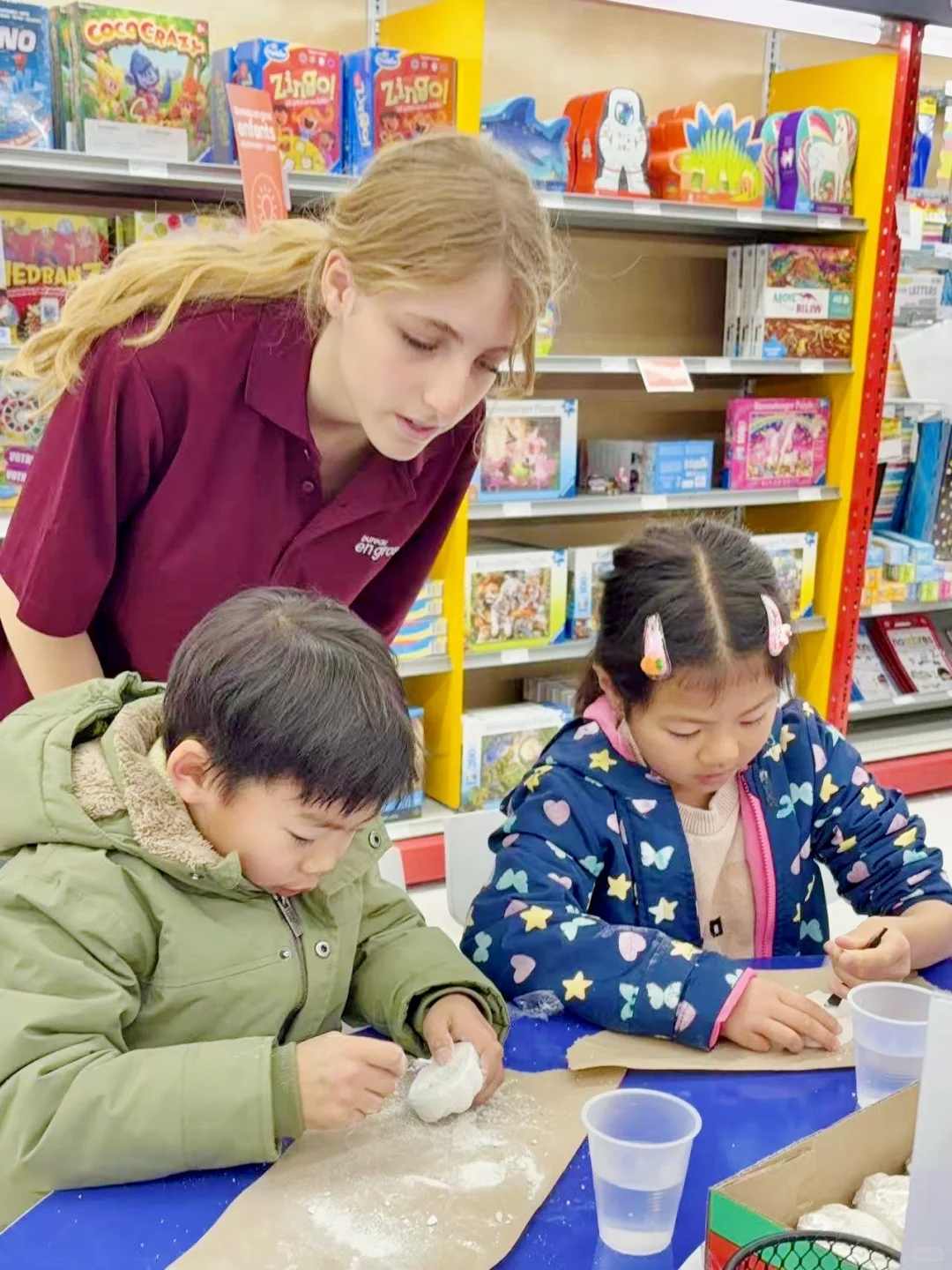 【免费】Bureau en Gros的挖恐龙化石活动