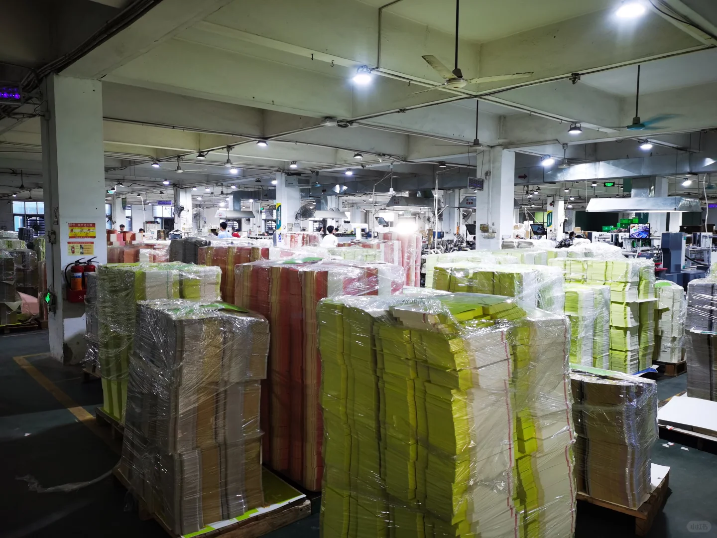 提供白云区三元里国际皮具城礼盒印刷包装