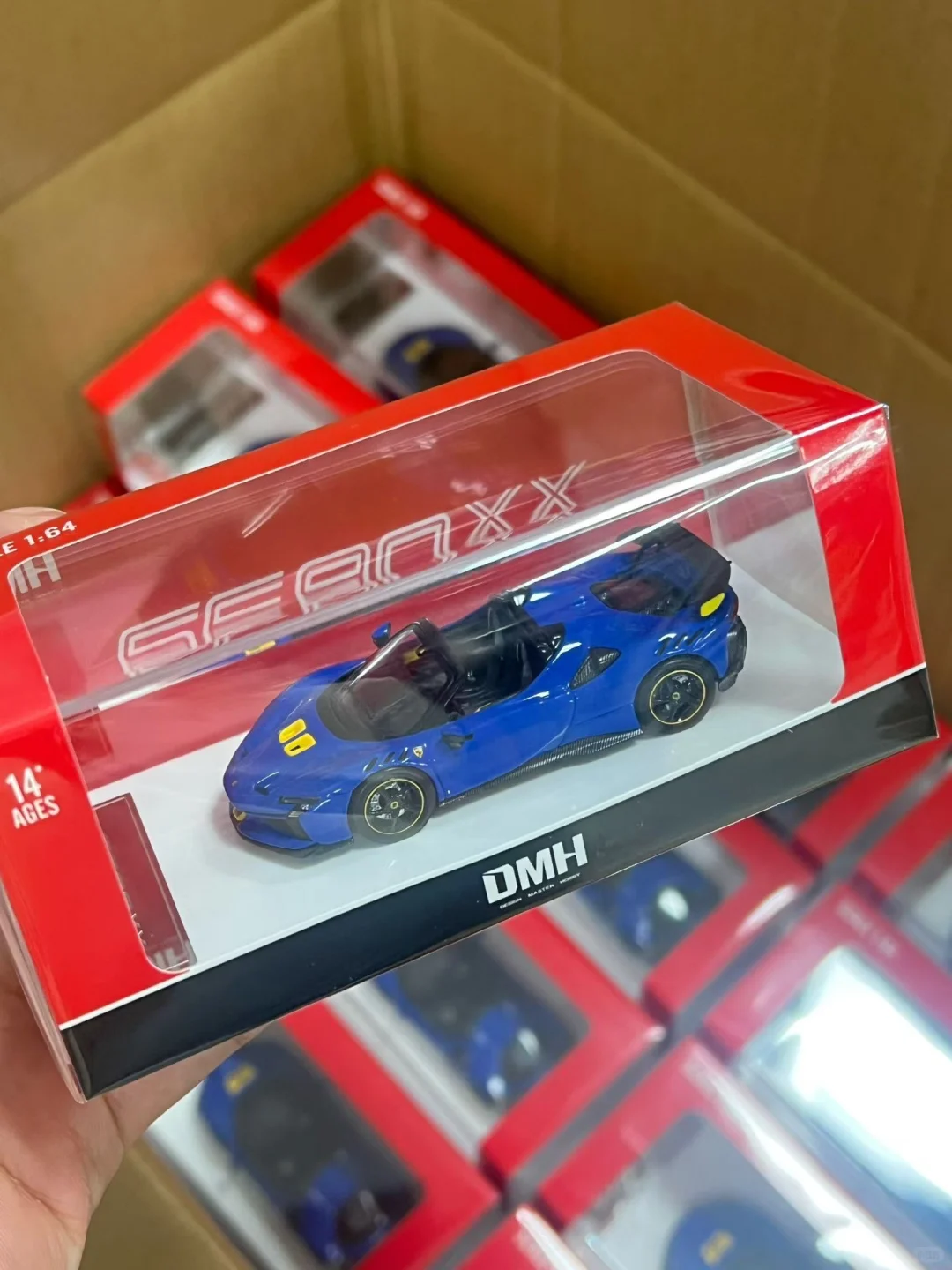 补货到、DMH 1/64 法拉利 SF90XX 合金车模