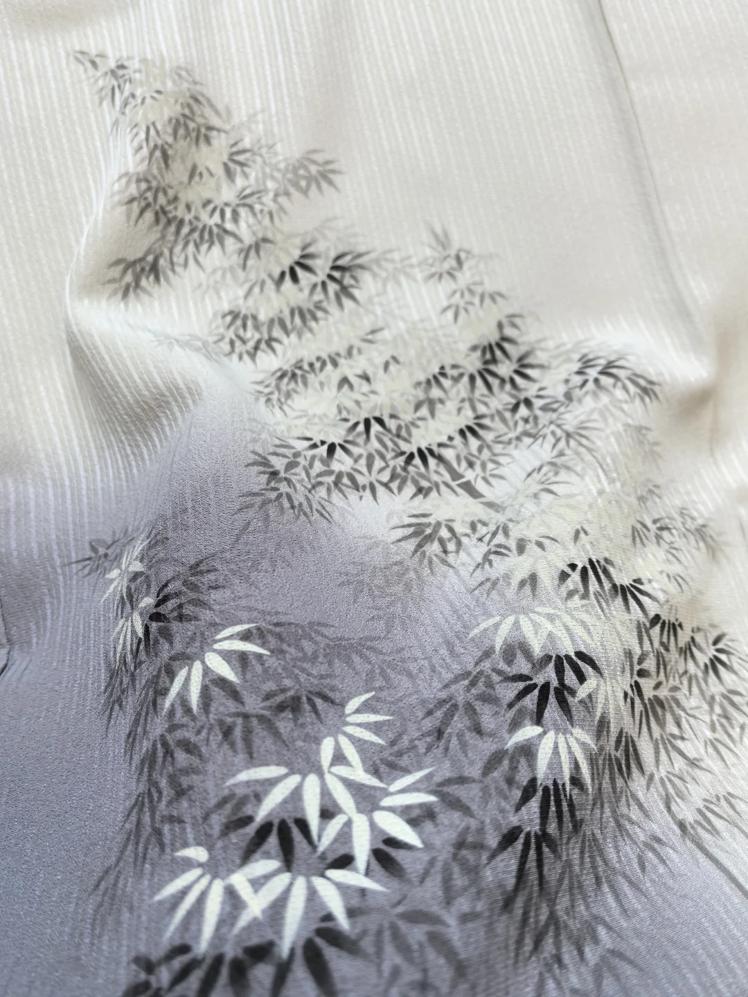 「呢喃竹语 付下」