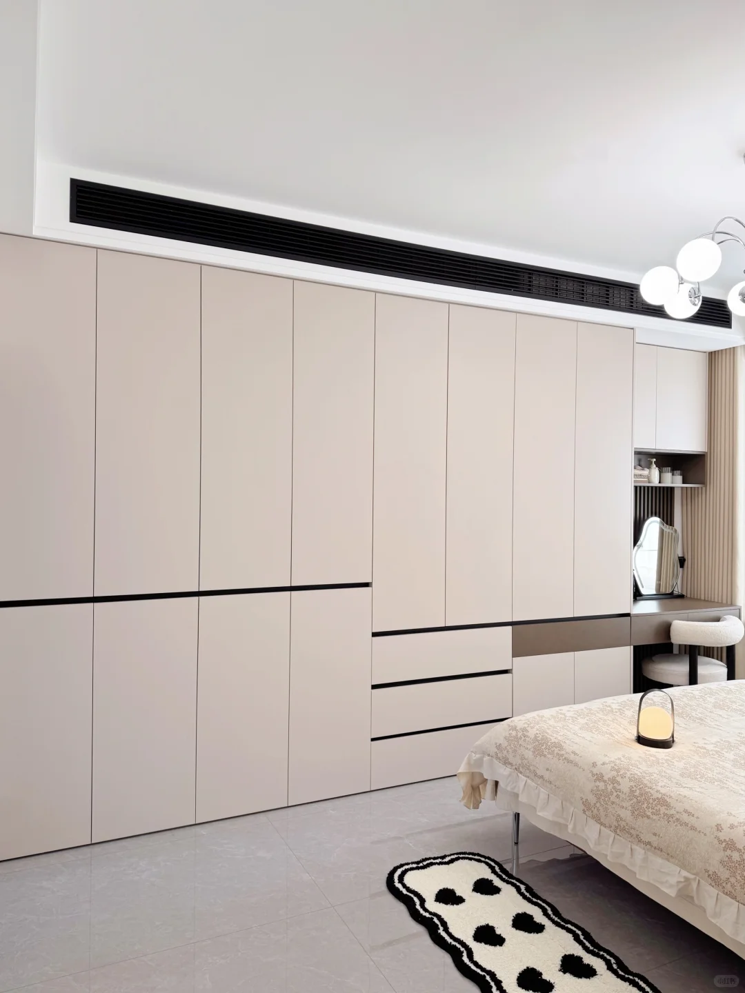 卧室3.3m做了床尾衣柜，超实用‼️【附尺寸】