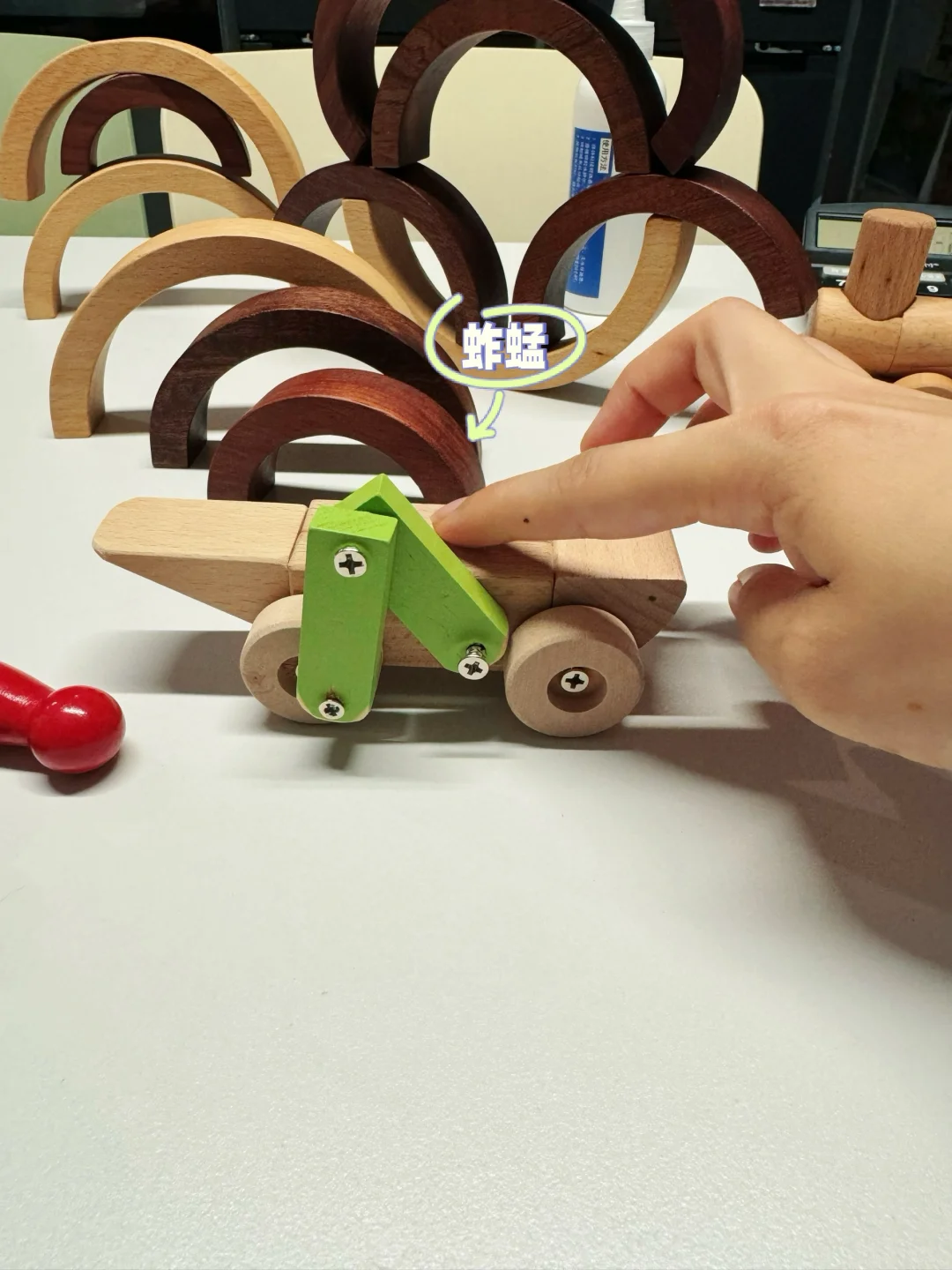 发现了一个绝绝子木制玩具工具人！