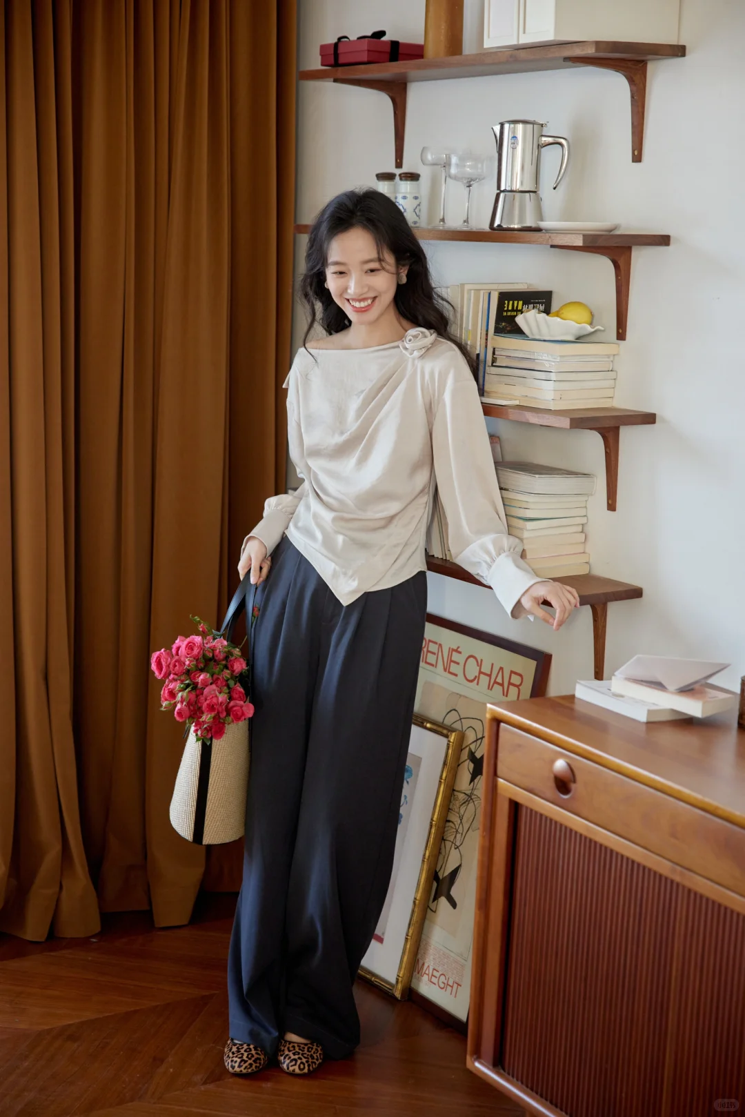 法式优雅小性感斜肩衬衣